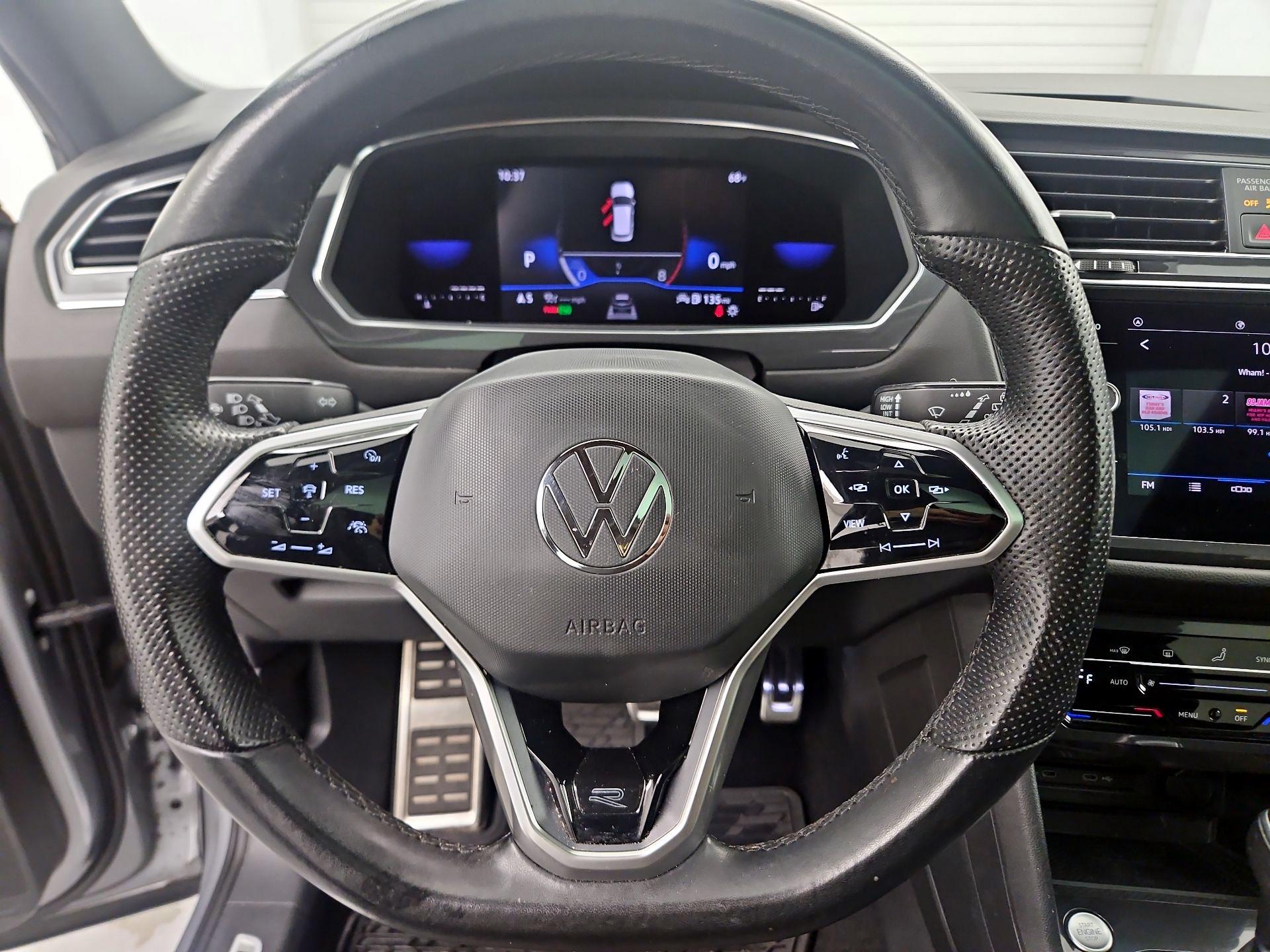 Thumbnail: 2023 Volkswagen Tiguan - 10