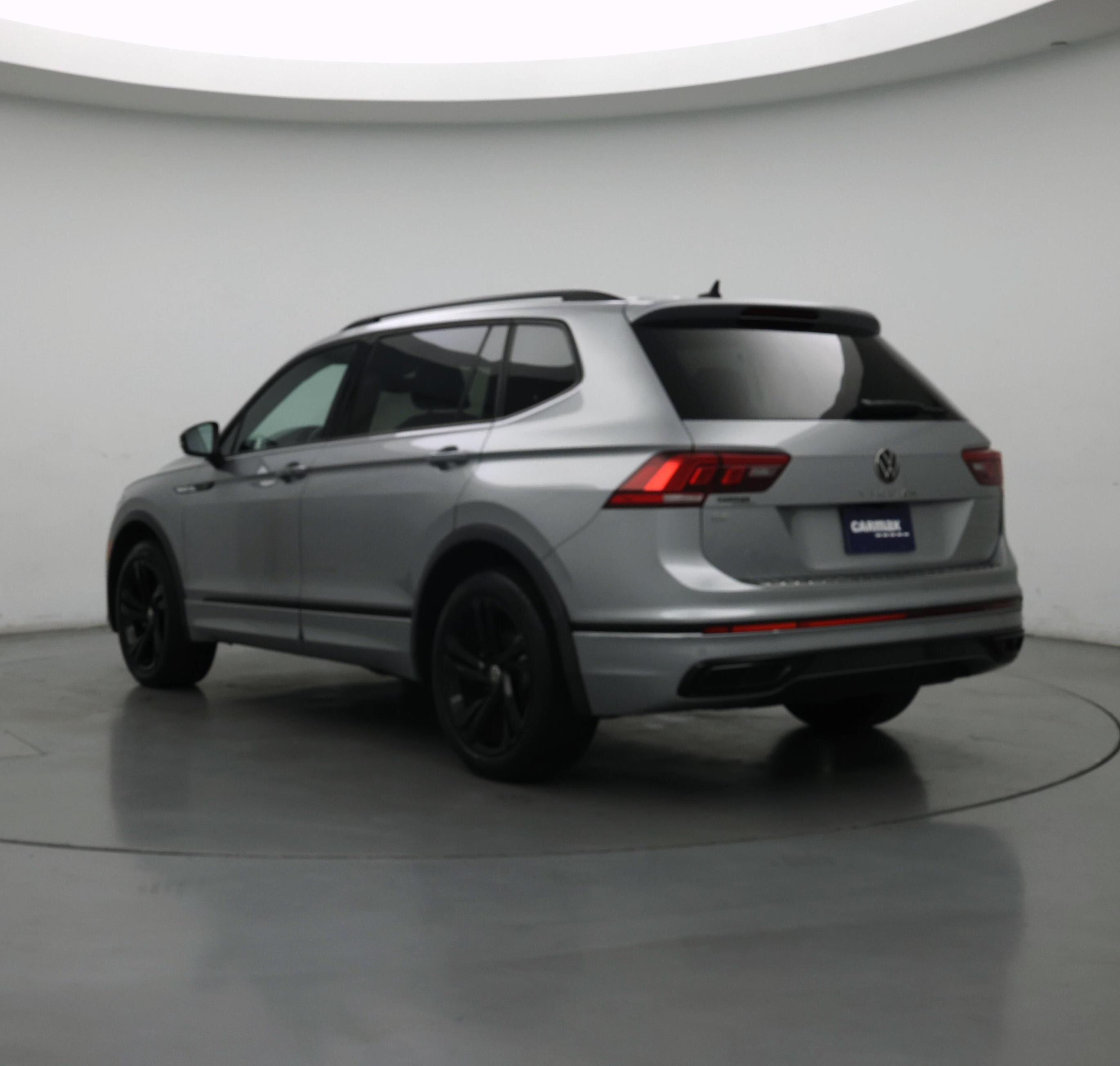 Thumbnail: 2023 Volkswagen Tiguan - 2