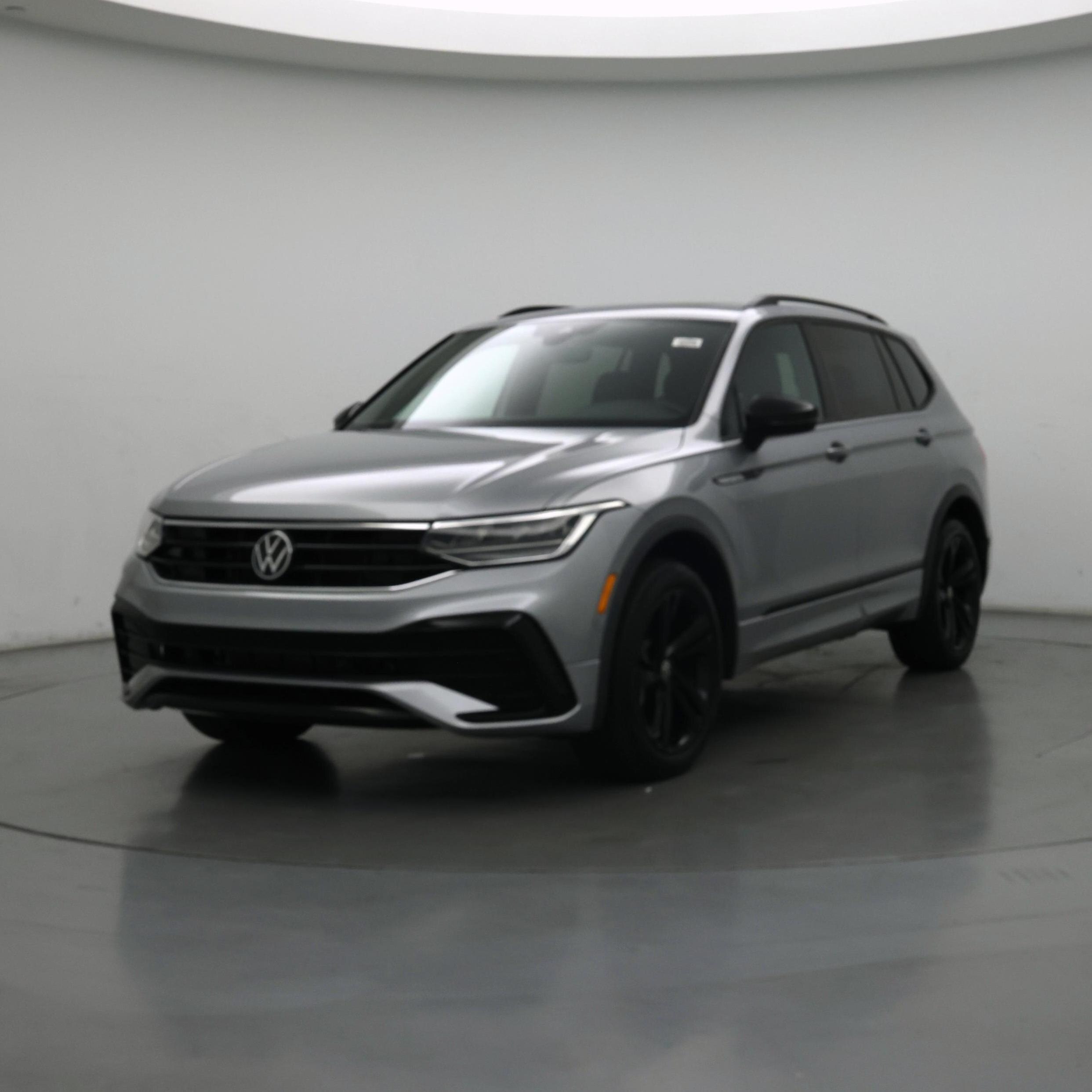 Thumbnail: 2023 Volkswagen Tiguan - 4