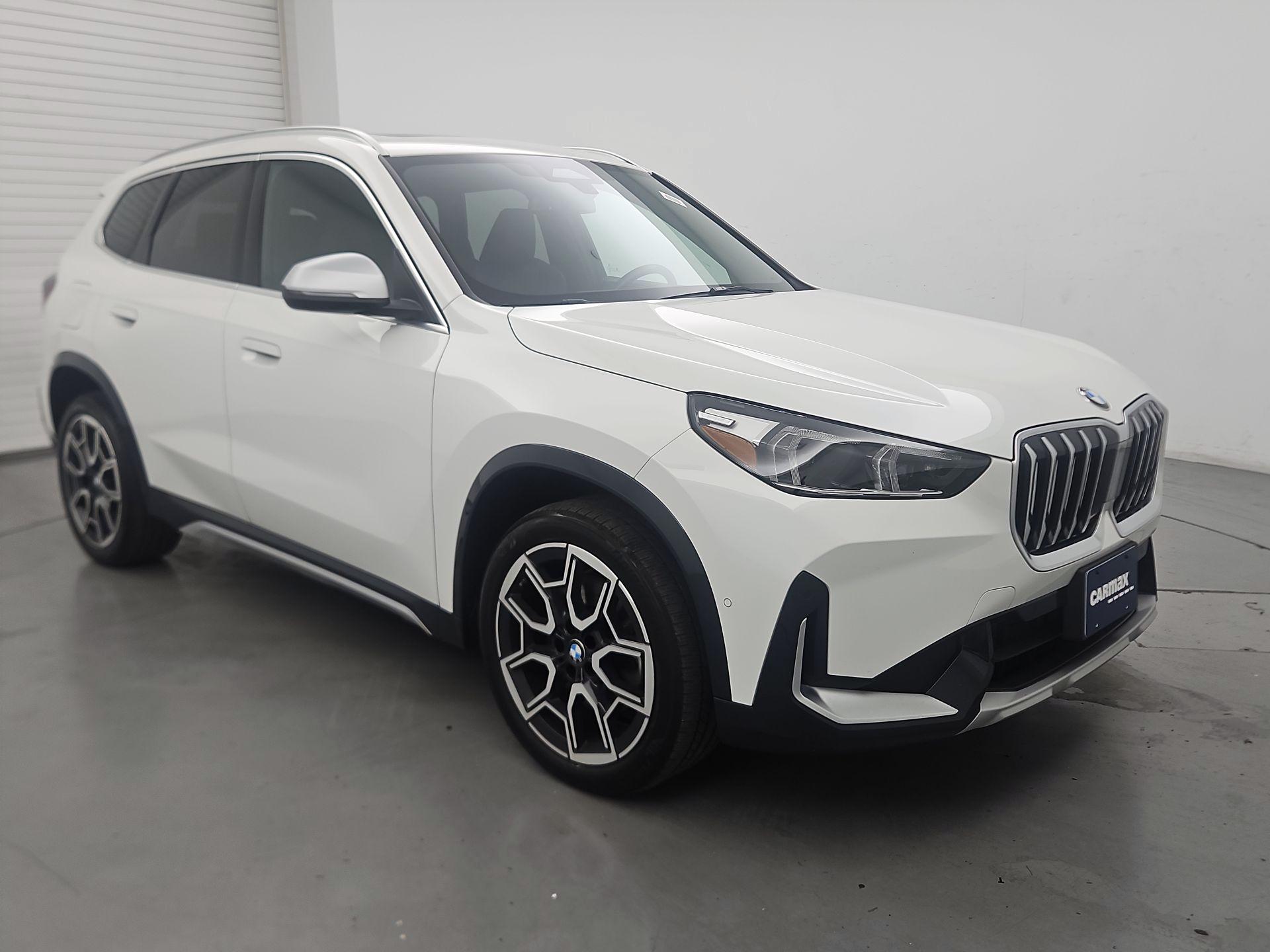 Thumbnail: 2023 BMW X1 - 1