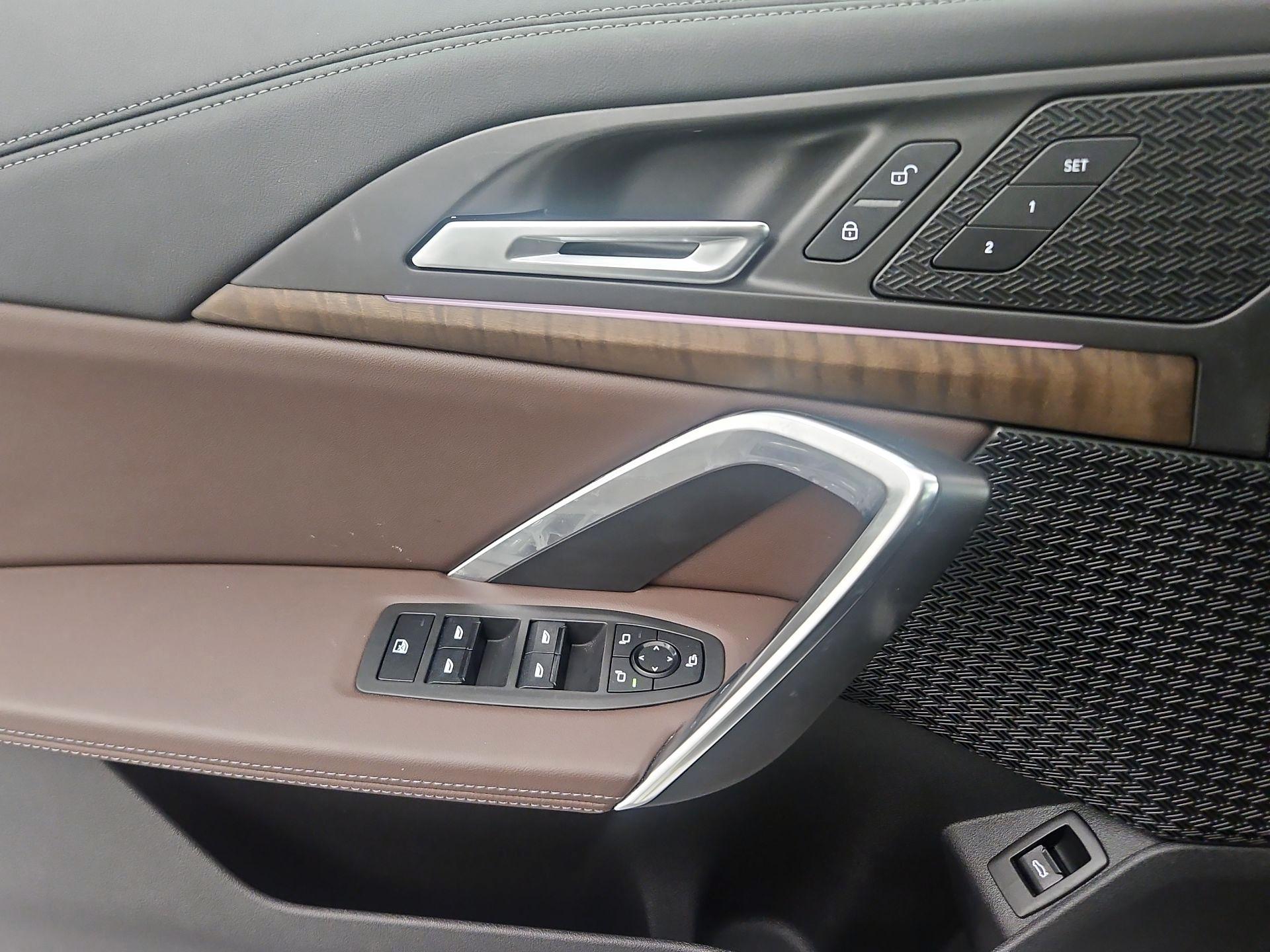 Thumbnail: 2023 BMW X1 - 10