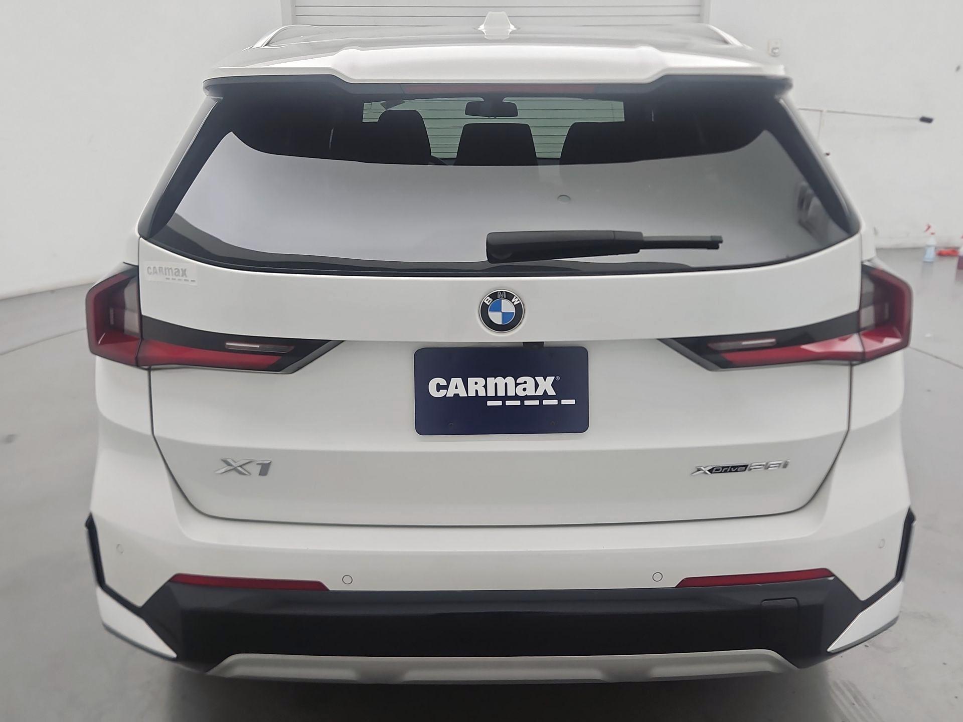 Thumbnail: 2023 BMW X1 - 6