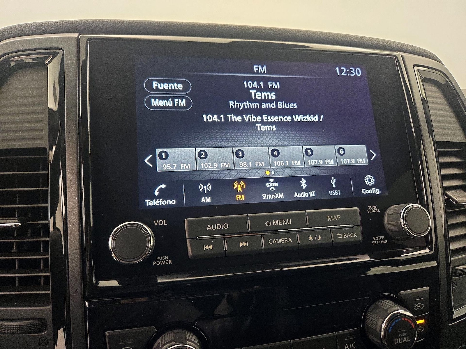 2021 Nissan Titan PRO-4X - Photo 16