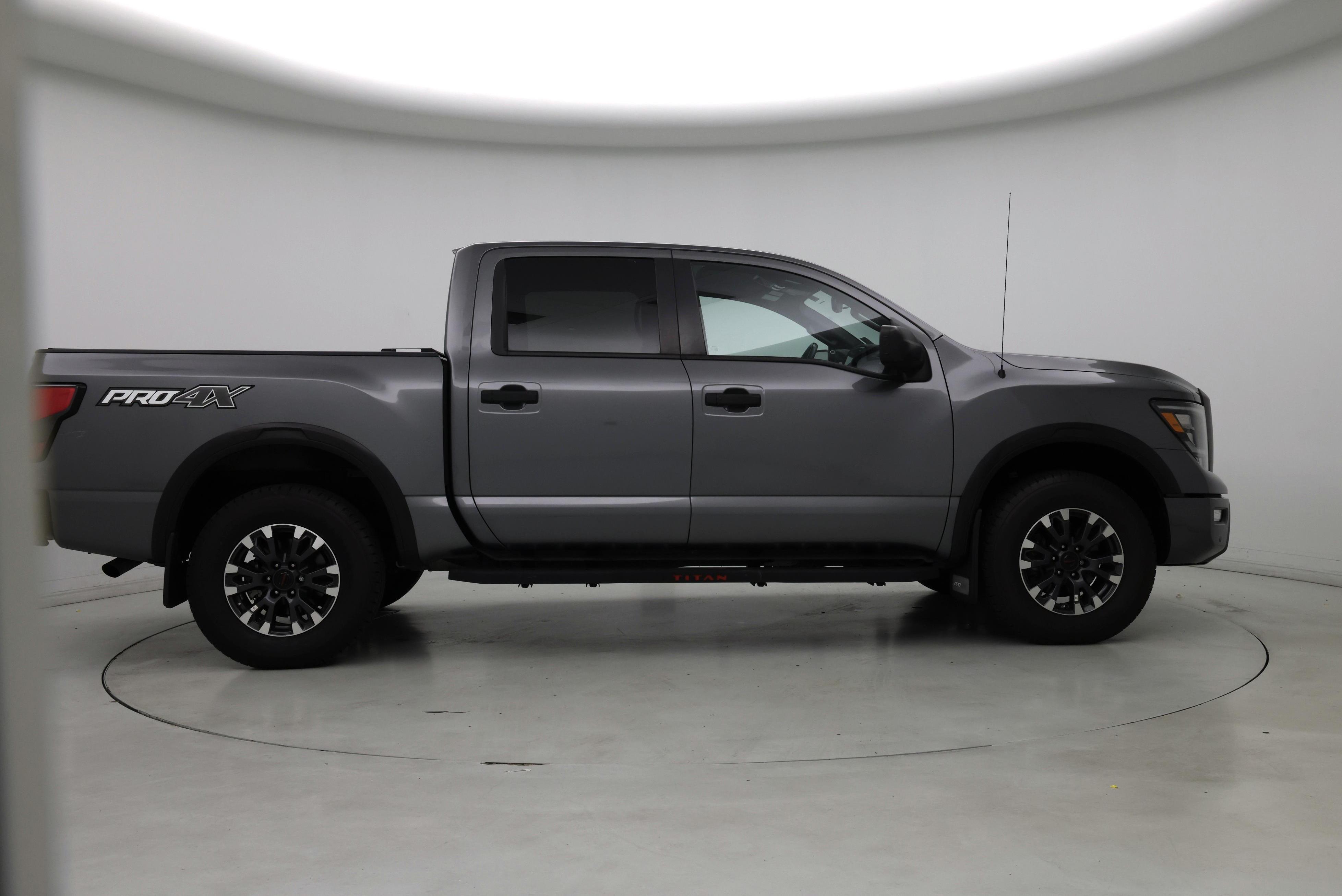 Thumbnail: 2021 Nissan Titan - 7