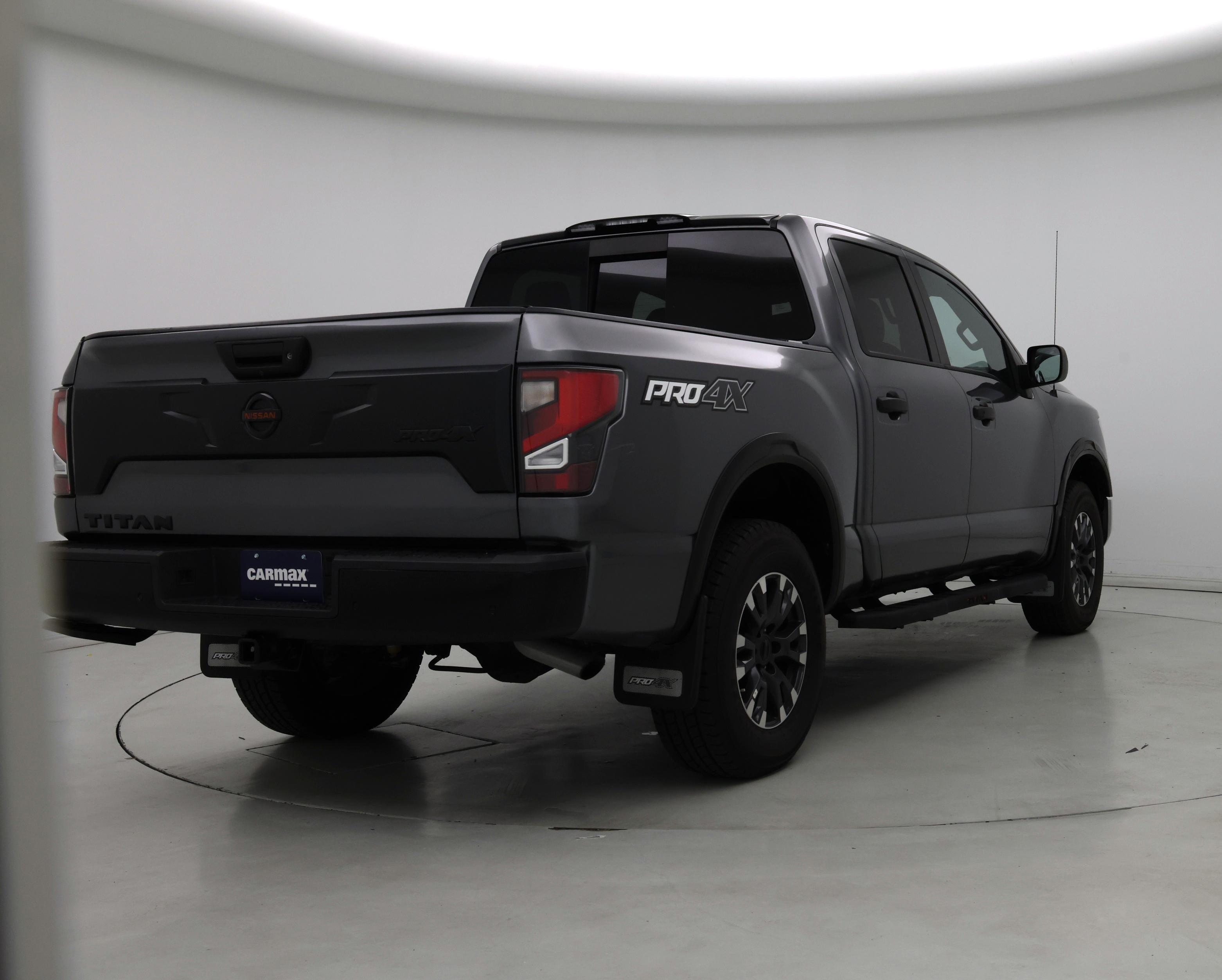 Thumbnail: 2021 Nissan Titan - 8