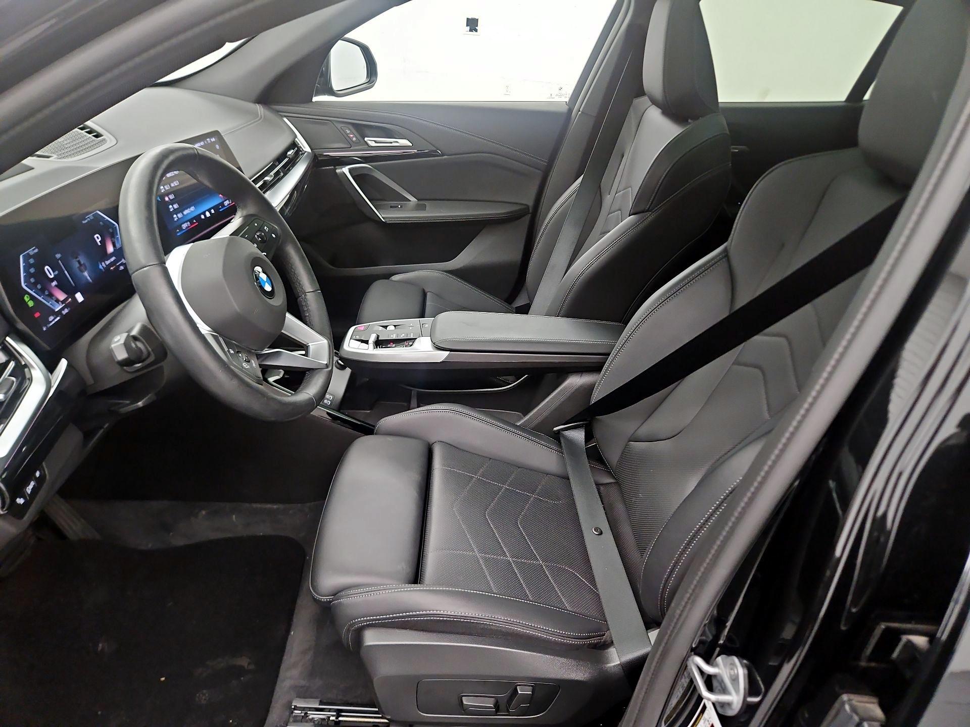Thumbnail: 2025 BMW X2 - 11