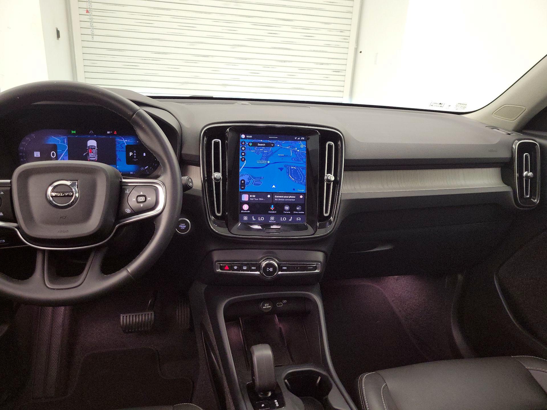 Thumbnail: 2024 Volvo XC40 - 9