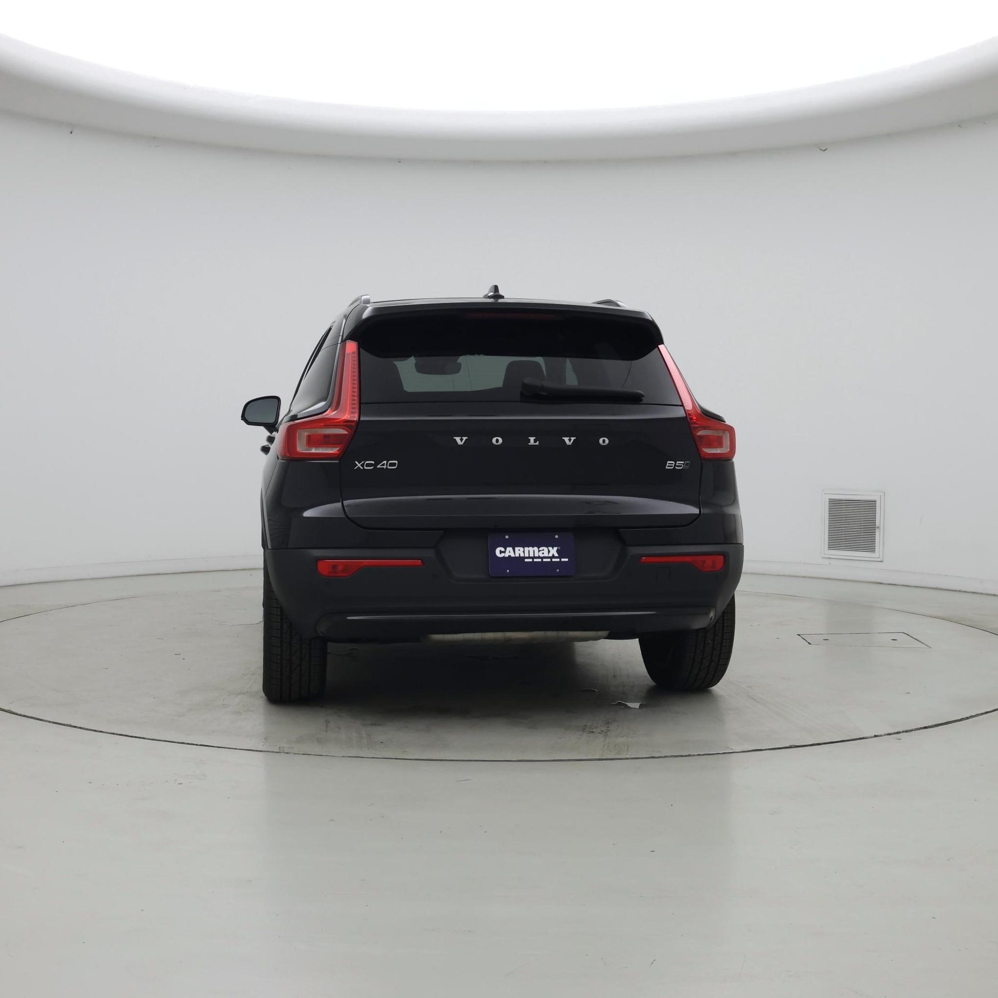 Thumbnail: 2024 Volvo XC40 - 6