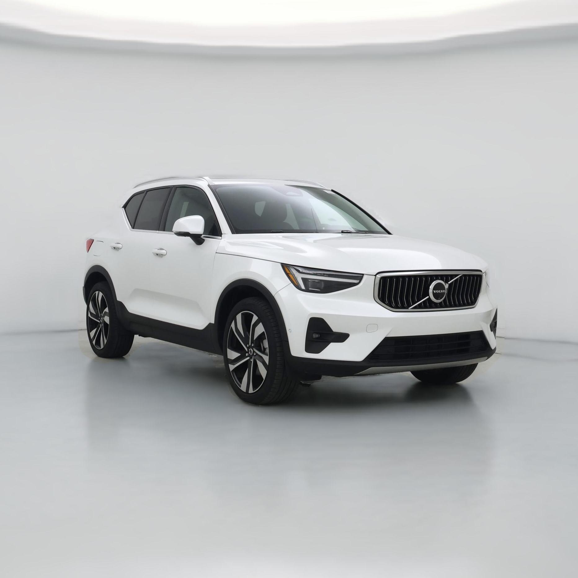 Thumbnail: 2024 Volvo XC40 - 1