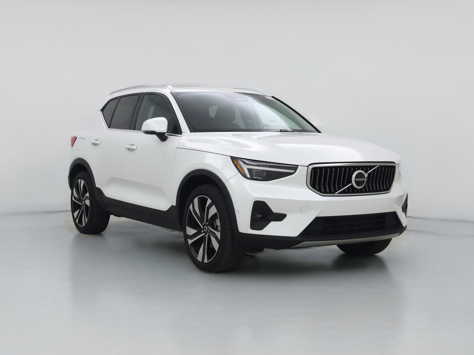 2024 Volvo XC40