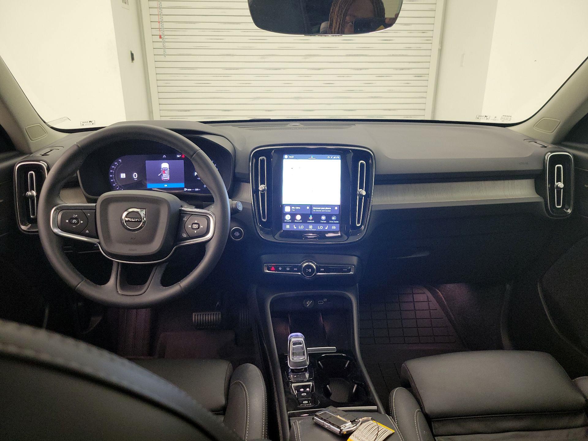 Thumbnail: 2024 Volvo XC40 - 9