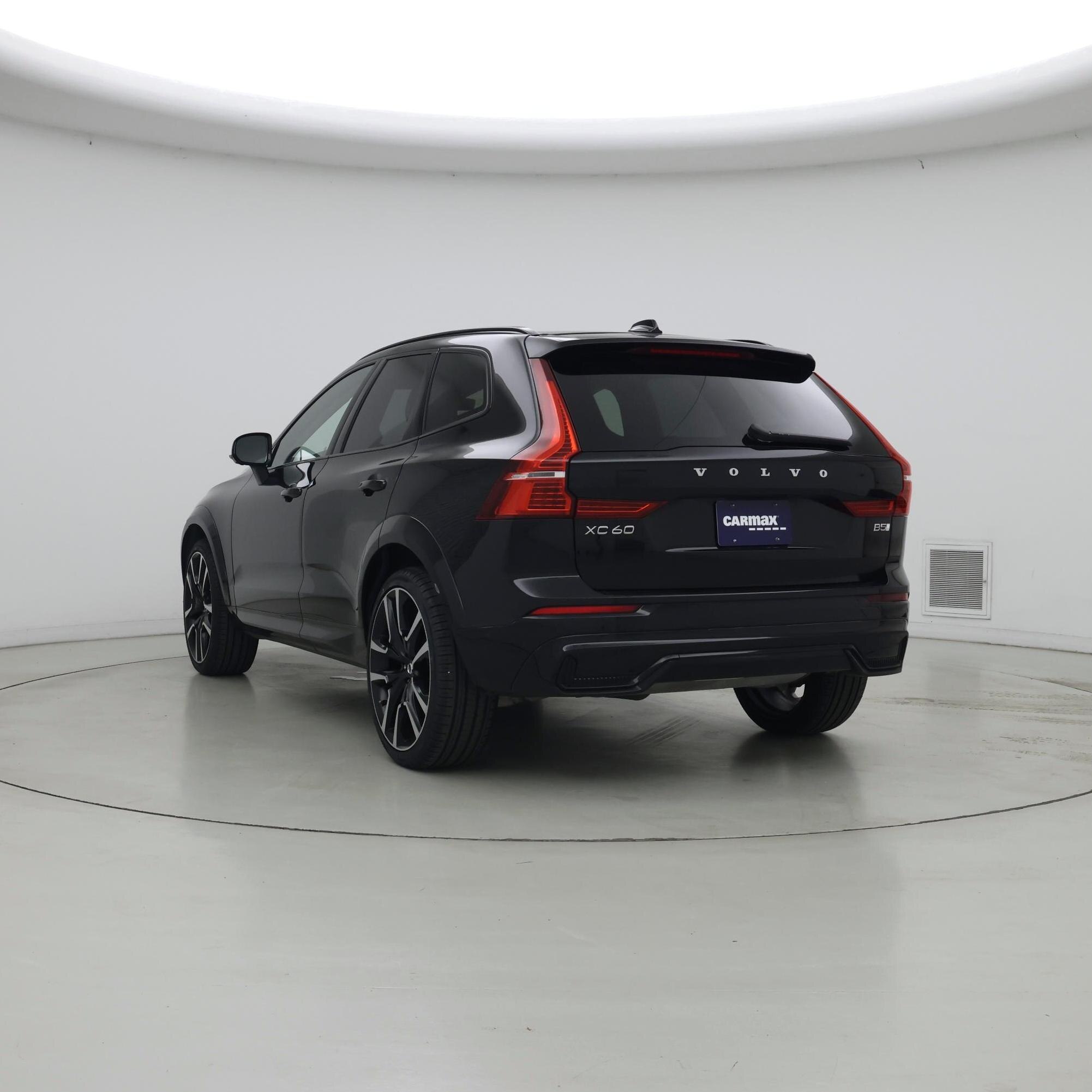 Thumbnail: 2023 Volvo XC60 - 2
