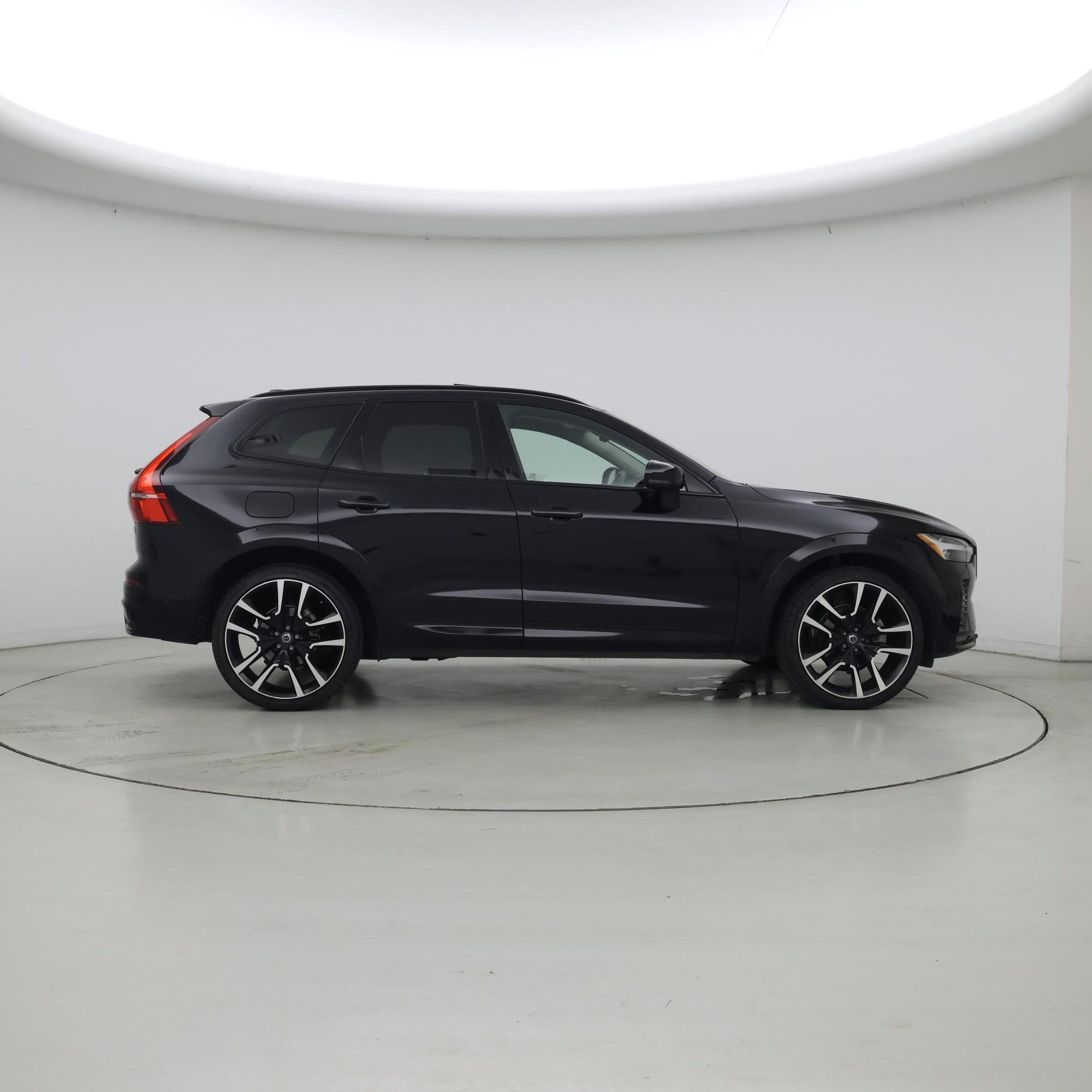 Thumbnail: 2023 Volvo XC60 - 7