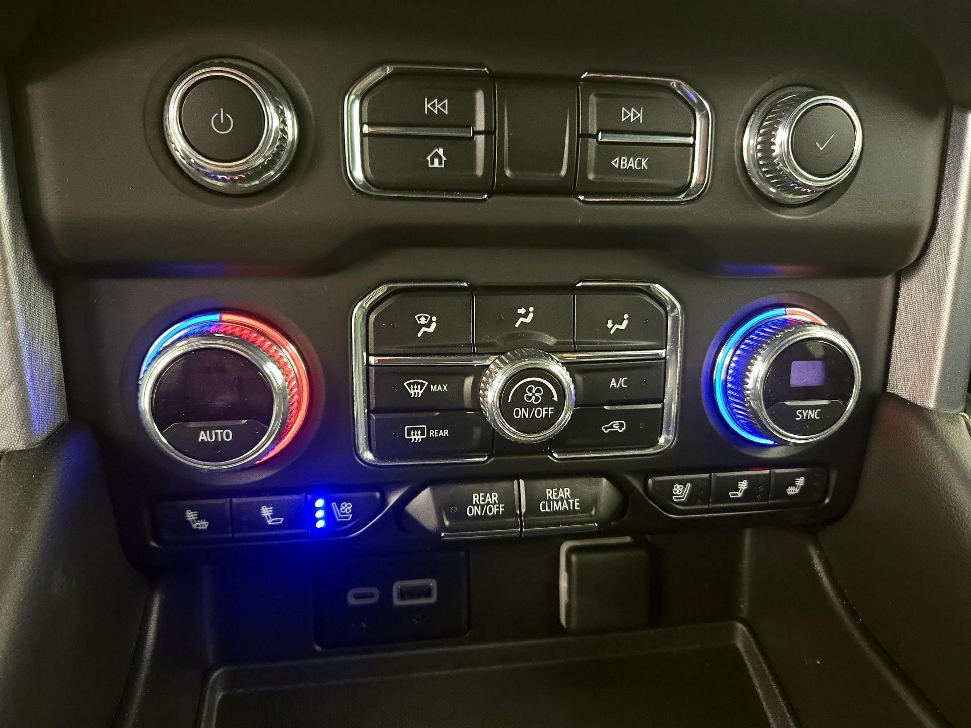 Thumbnail: 2023 GMC Yukon - 17