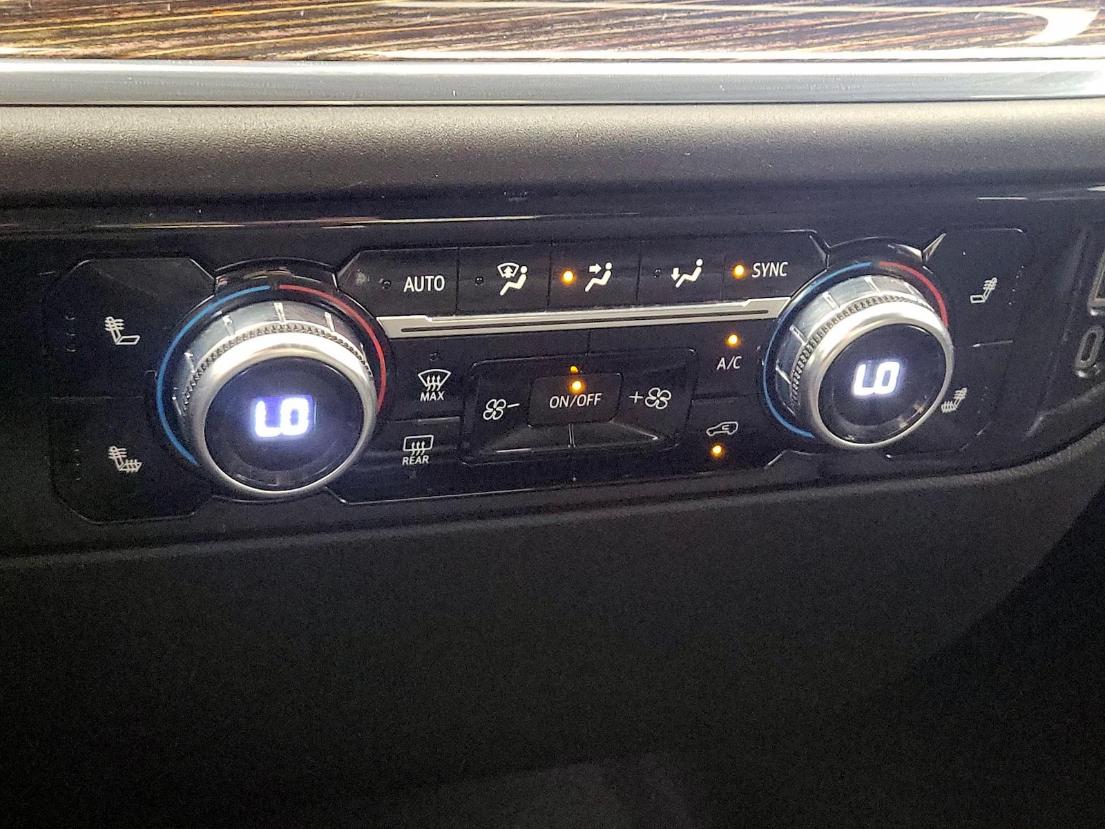 2023 GMC Sierra 1500 Elevation - Photo 18