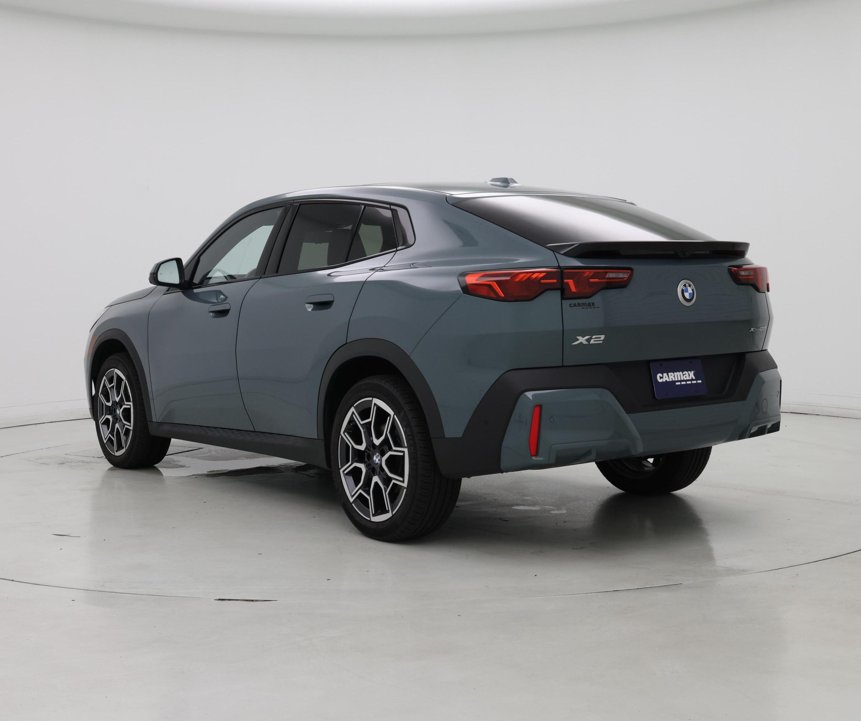 Thumbnail: 2025 BMW X2 - 2