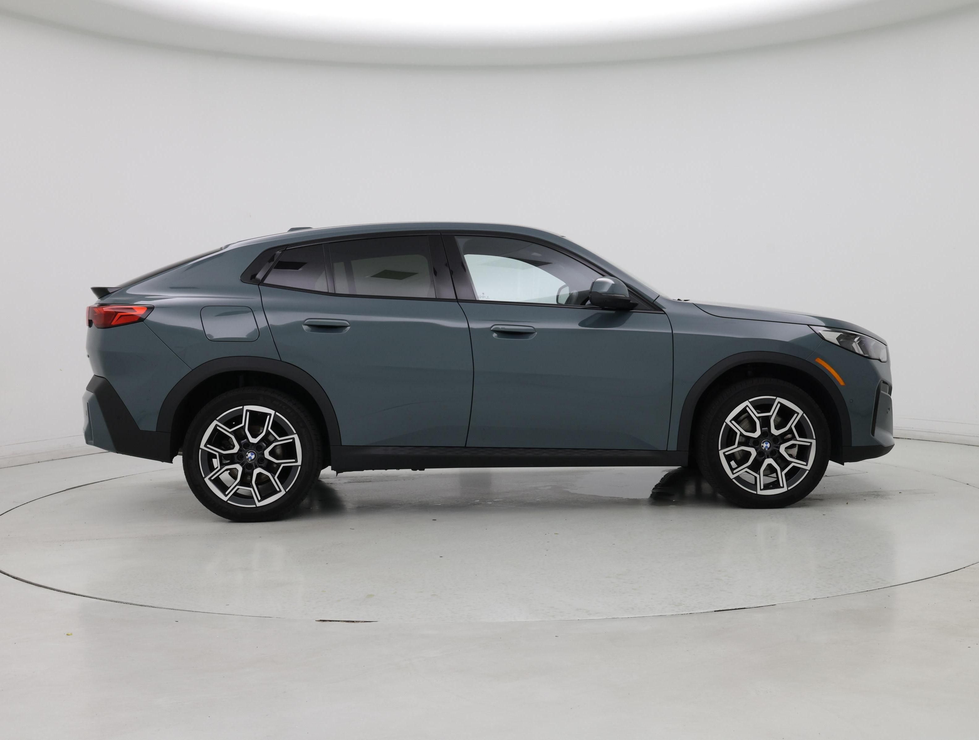 Thumbnail: 2025 BMW X2 - 7