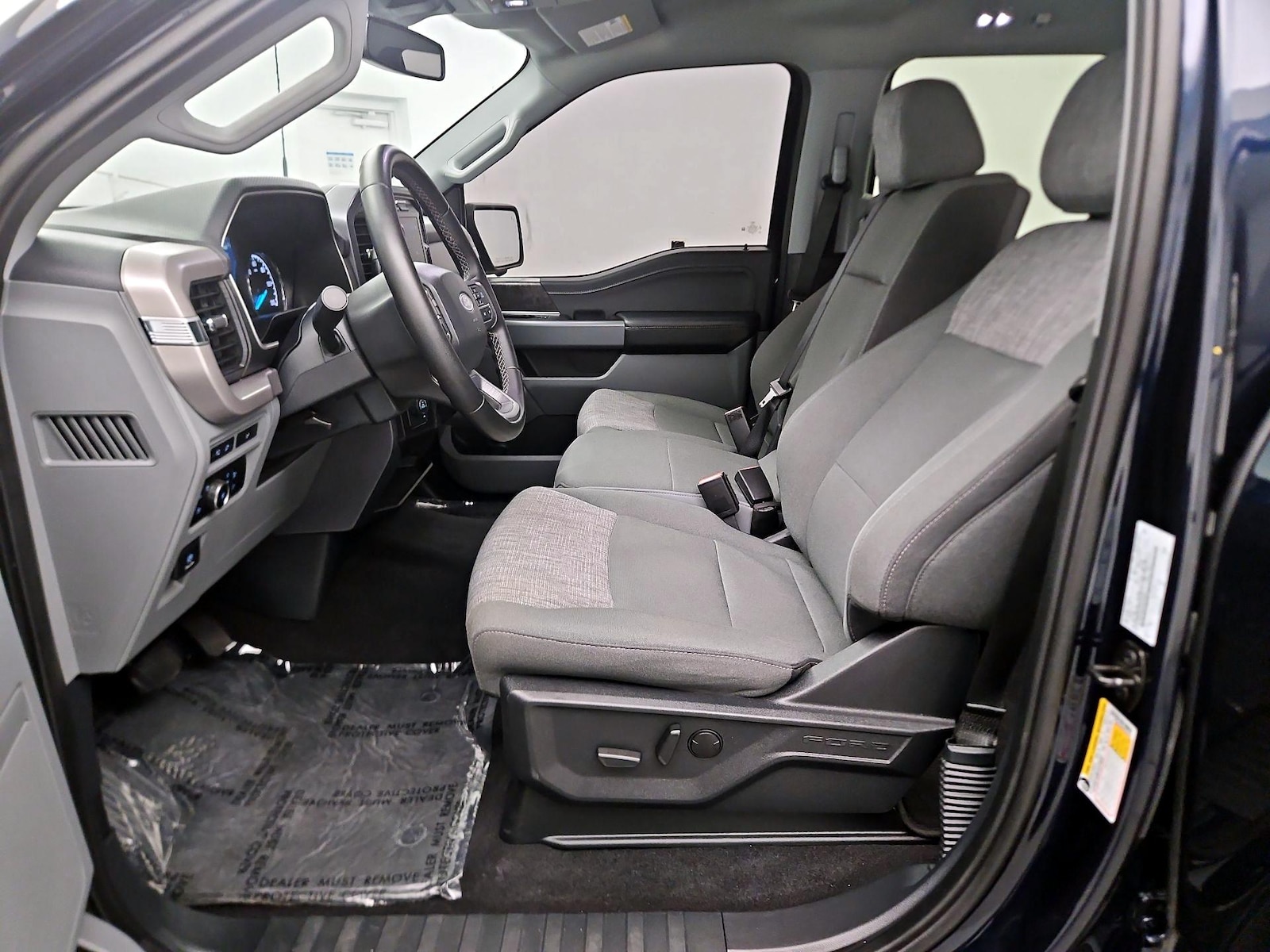 2023 Ford F-150 XLT - Photo 12