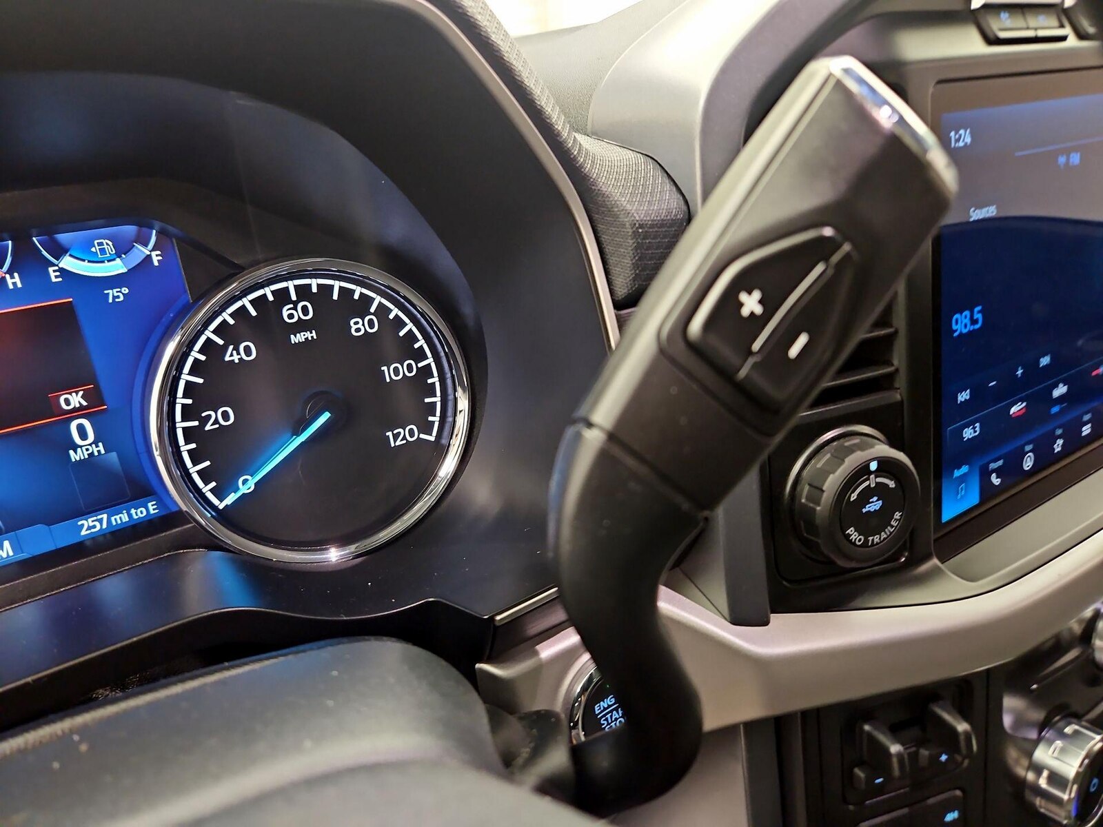 2023 Ford F-150 XLT - Photo 19