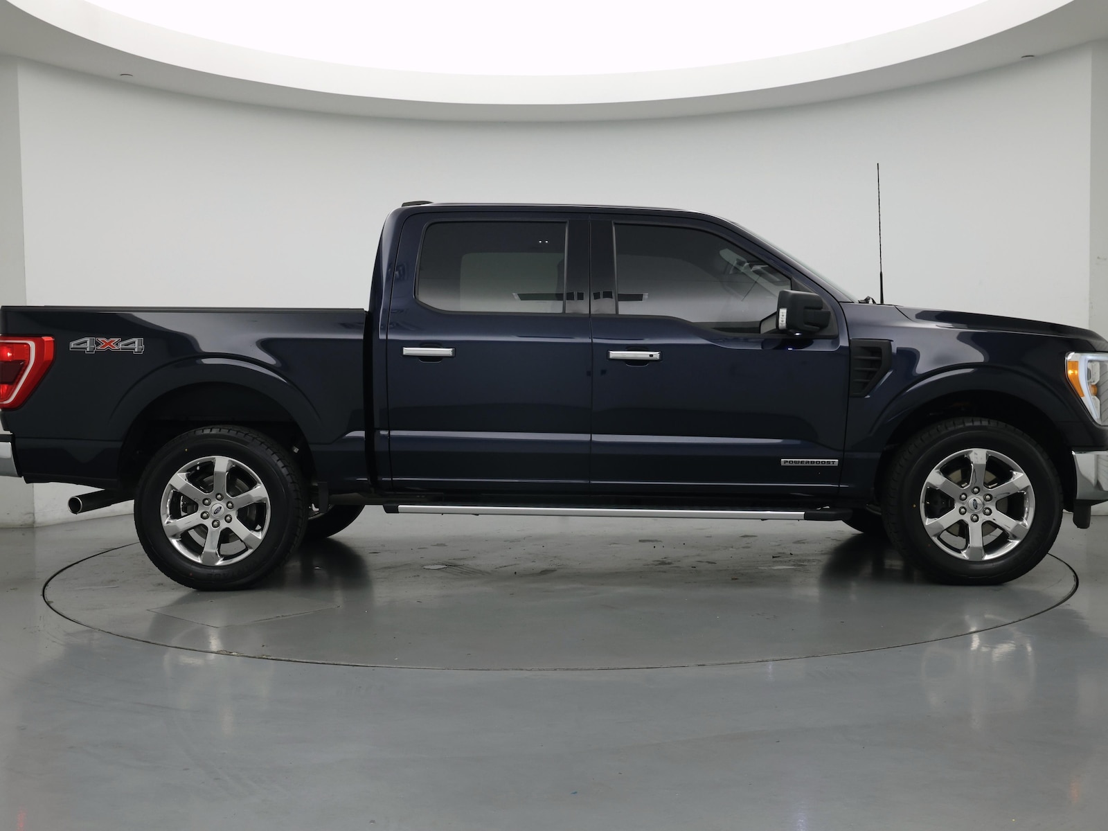 2023 Ford F-150 XLT - Photo 8