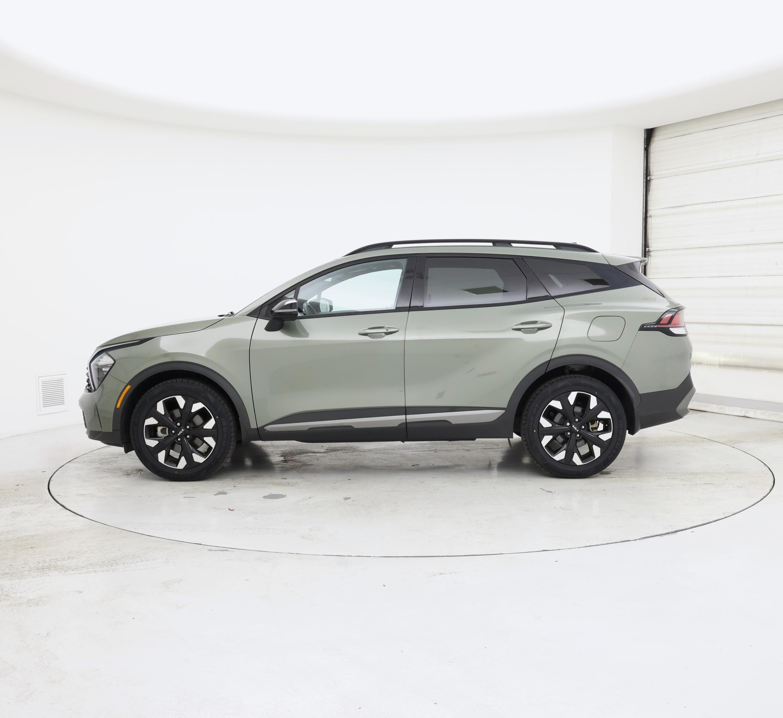Thumbnail: 2023 Kia Sportage - 3