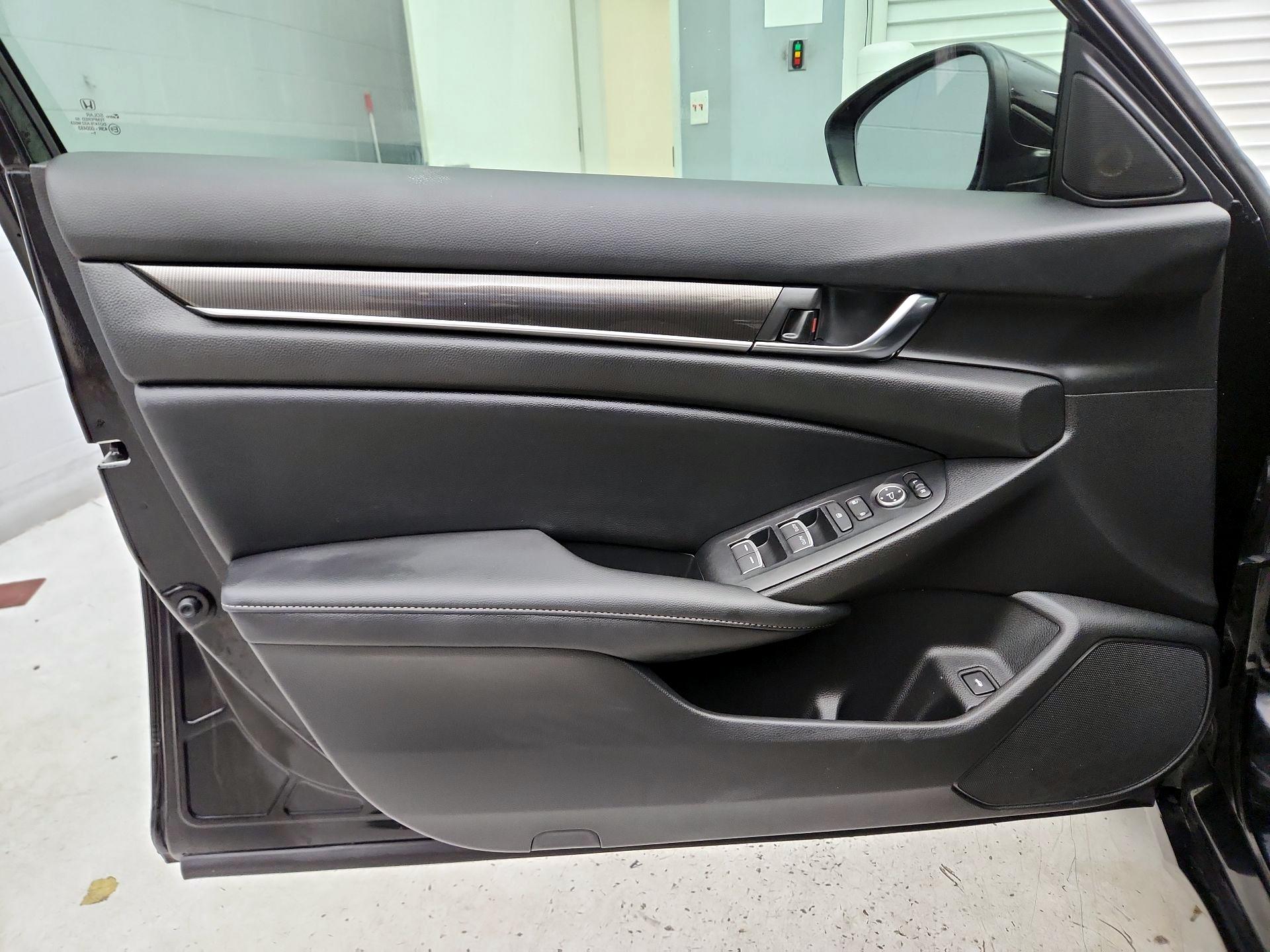 Thumbnail: 2022 Honda Accord - 12