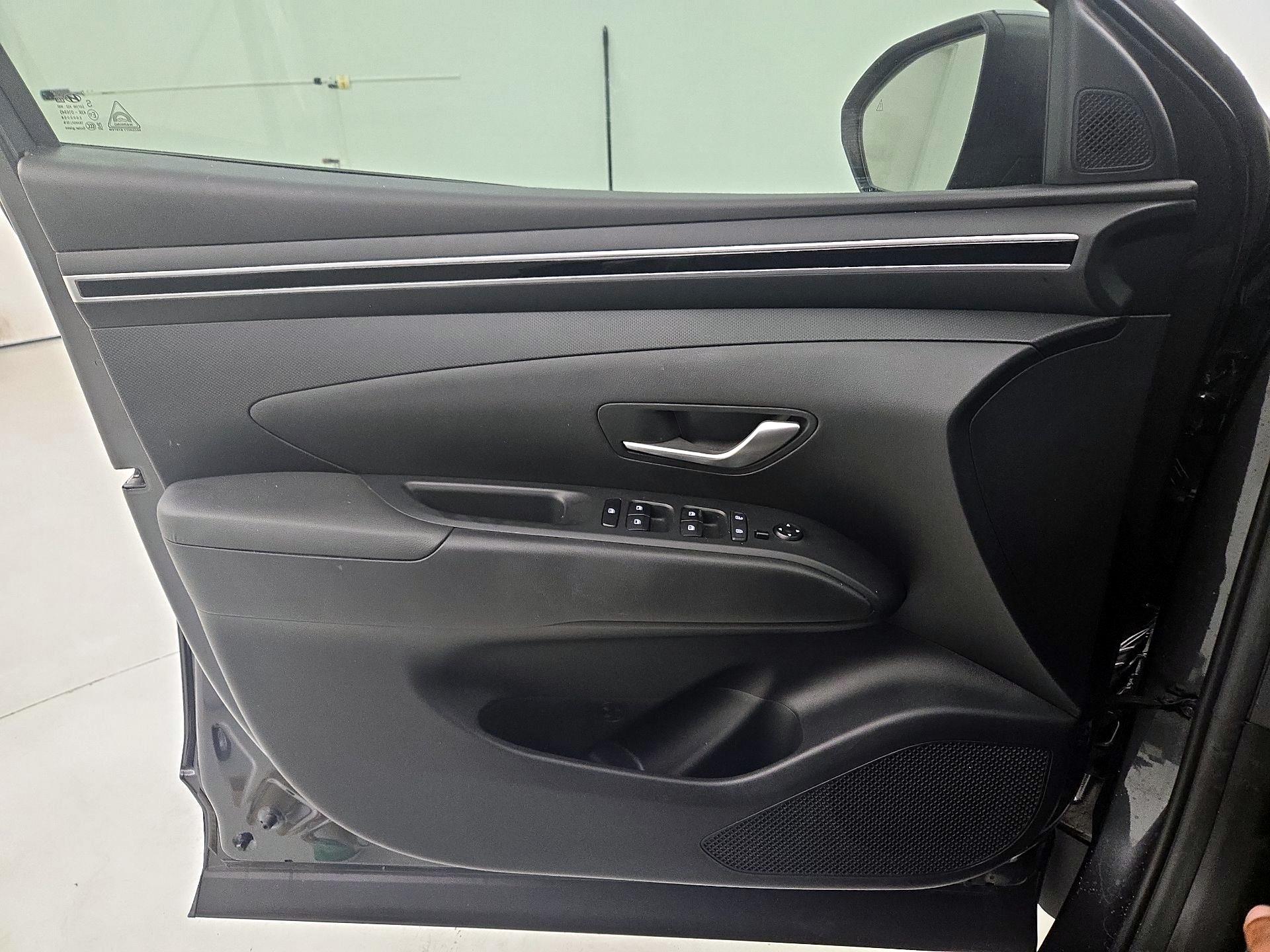 Thumbnail: 2022 Hyundai Tucson - 12