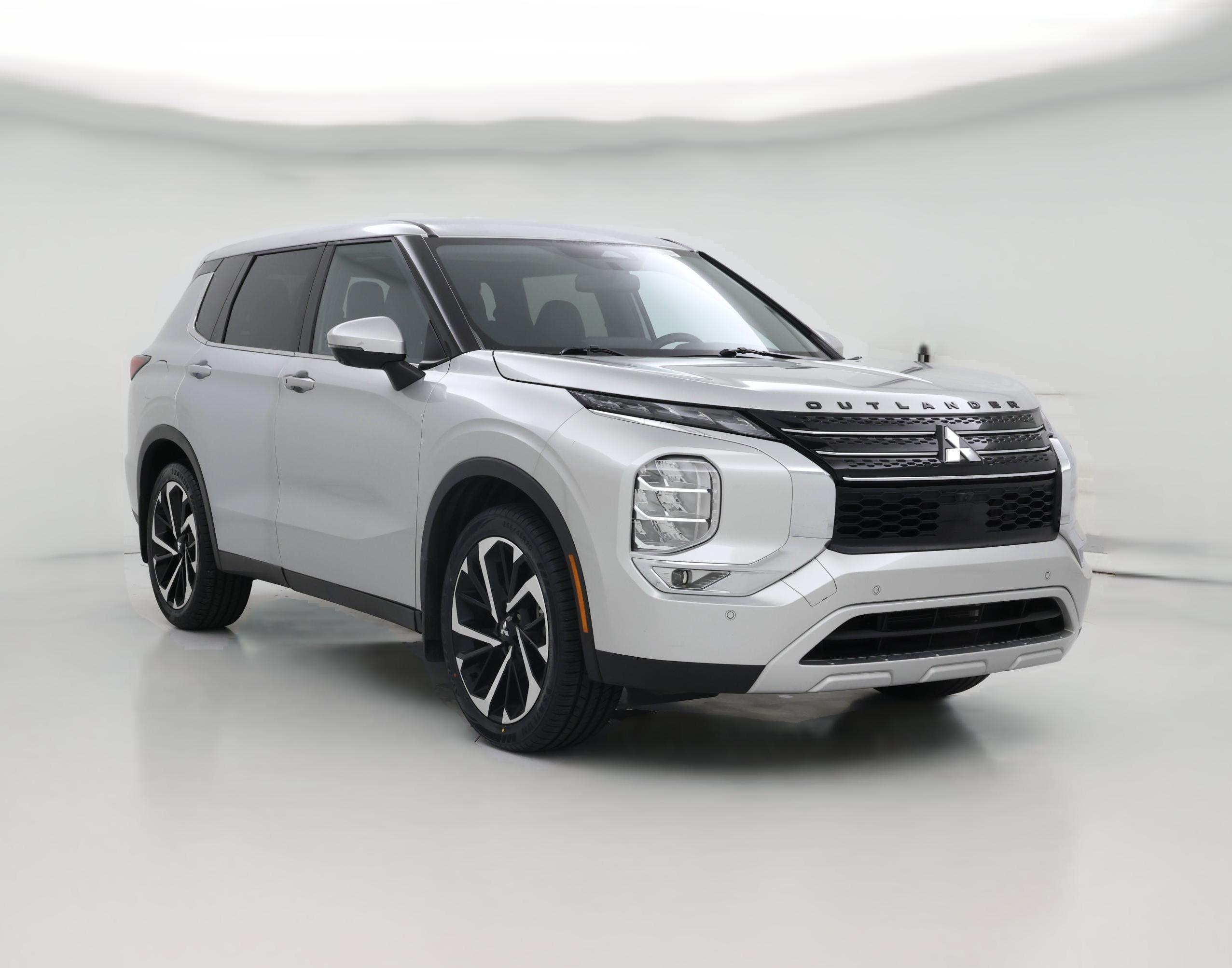 Thumbnail: 2024 Mitsubishi Outlander - 1