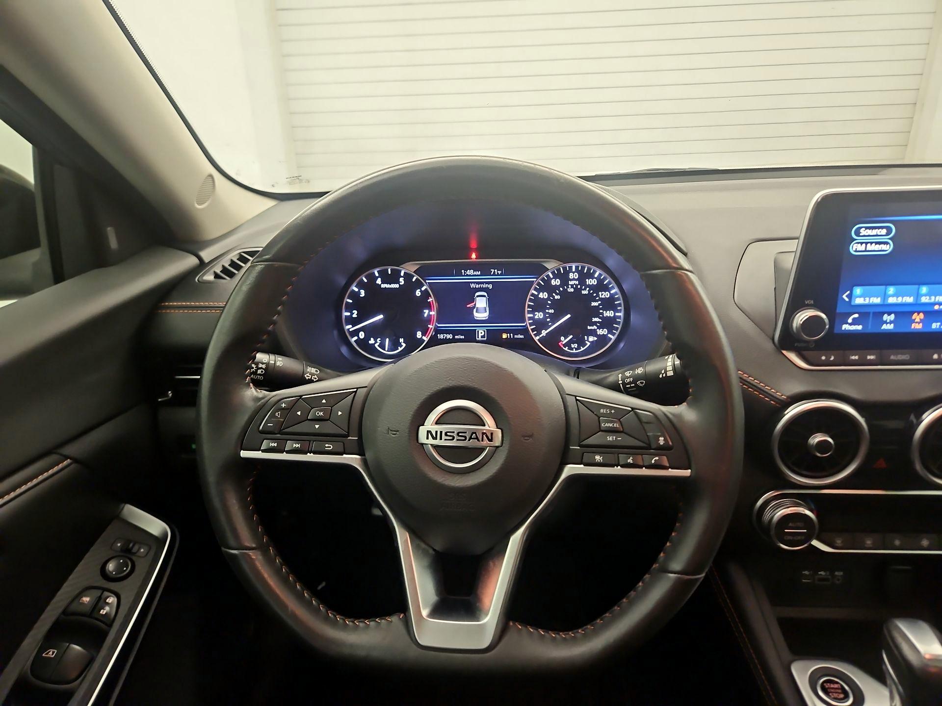 Thumbnail: 2022 Nissan Sentra - 10