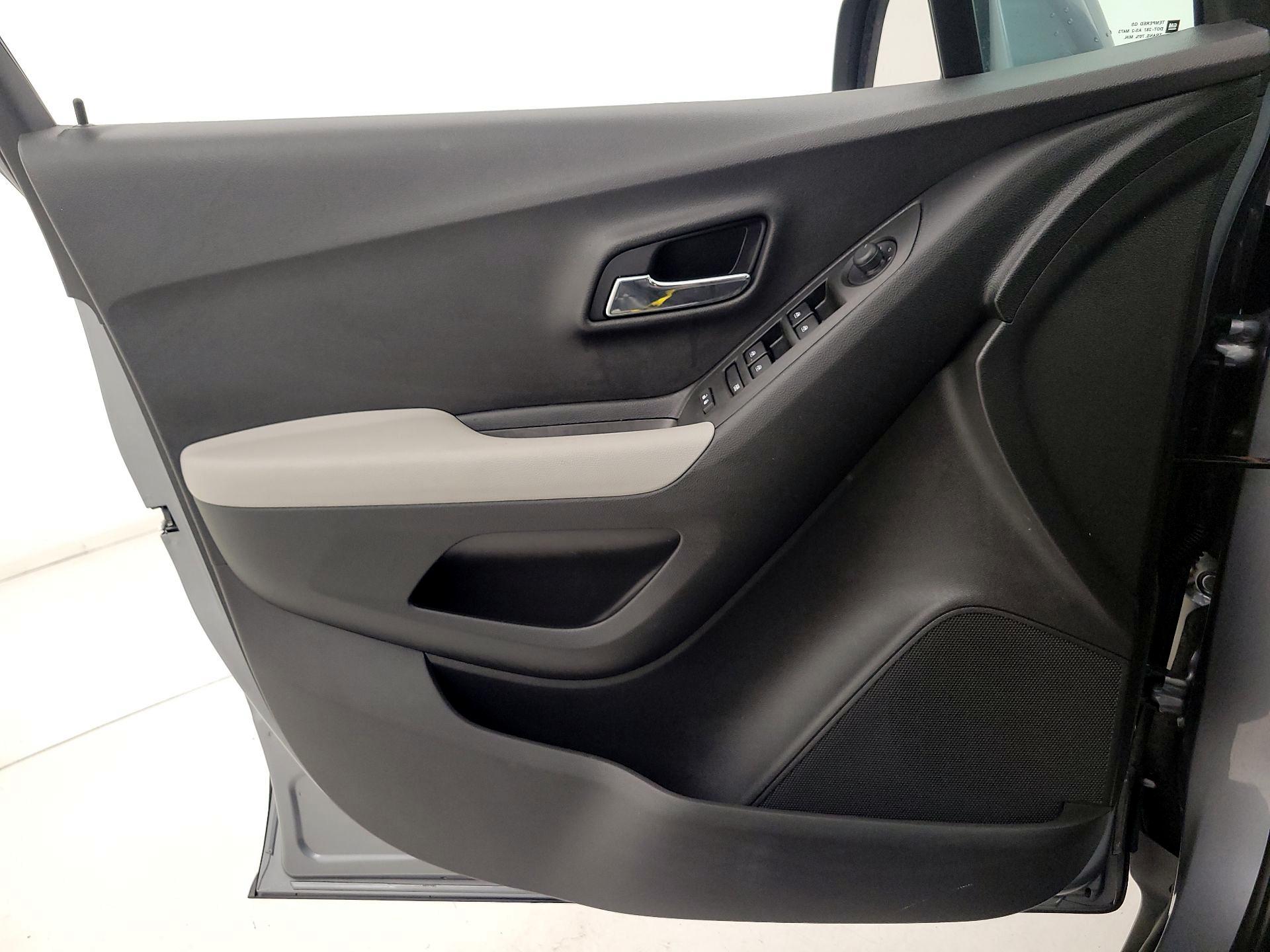 Thumbnail: 2020 Chevrolet Trax - 12