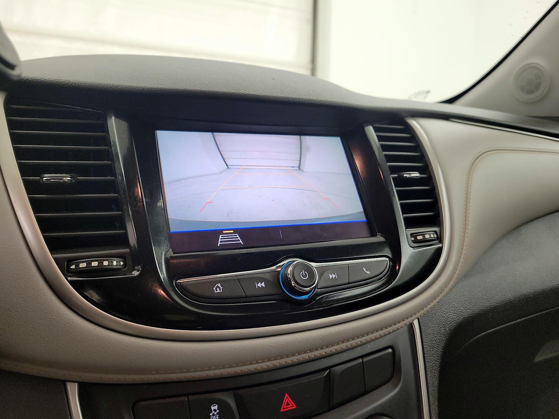 Thumbnail: 2020 Chevrolet Trax - 14