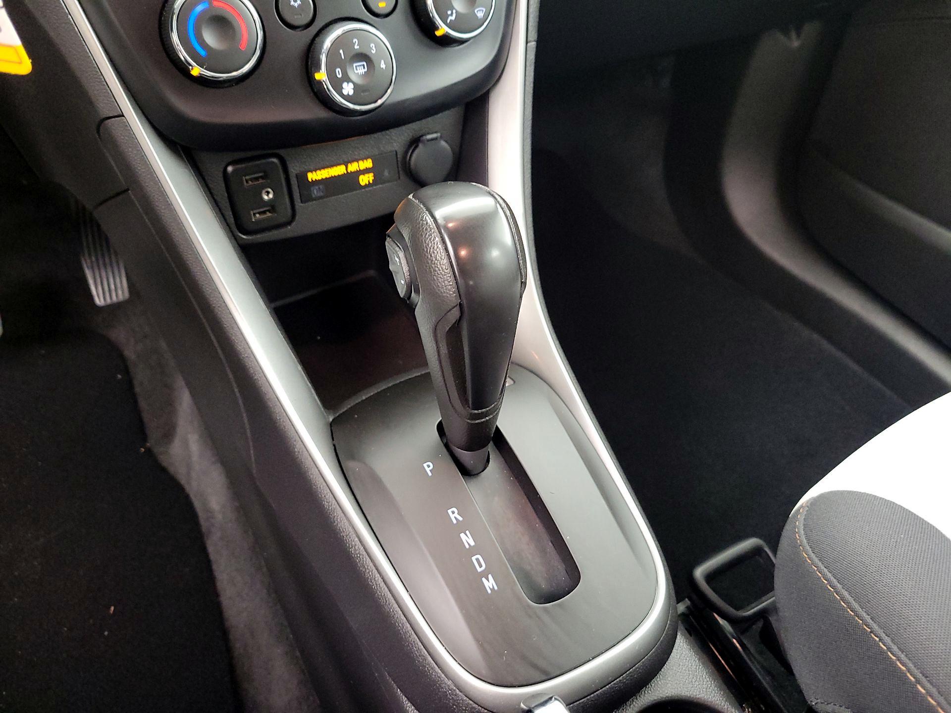 Thumbnail: 2020 Chevrolet Trax - 17
