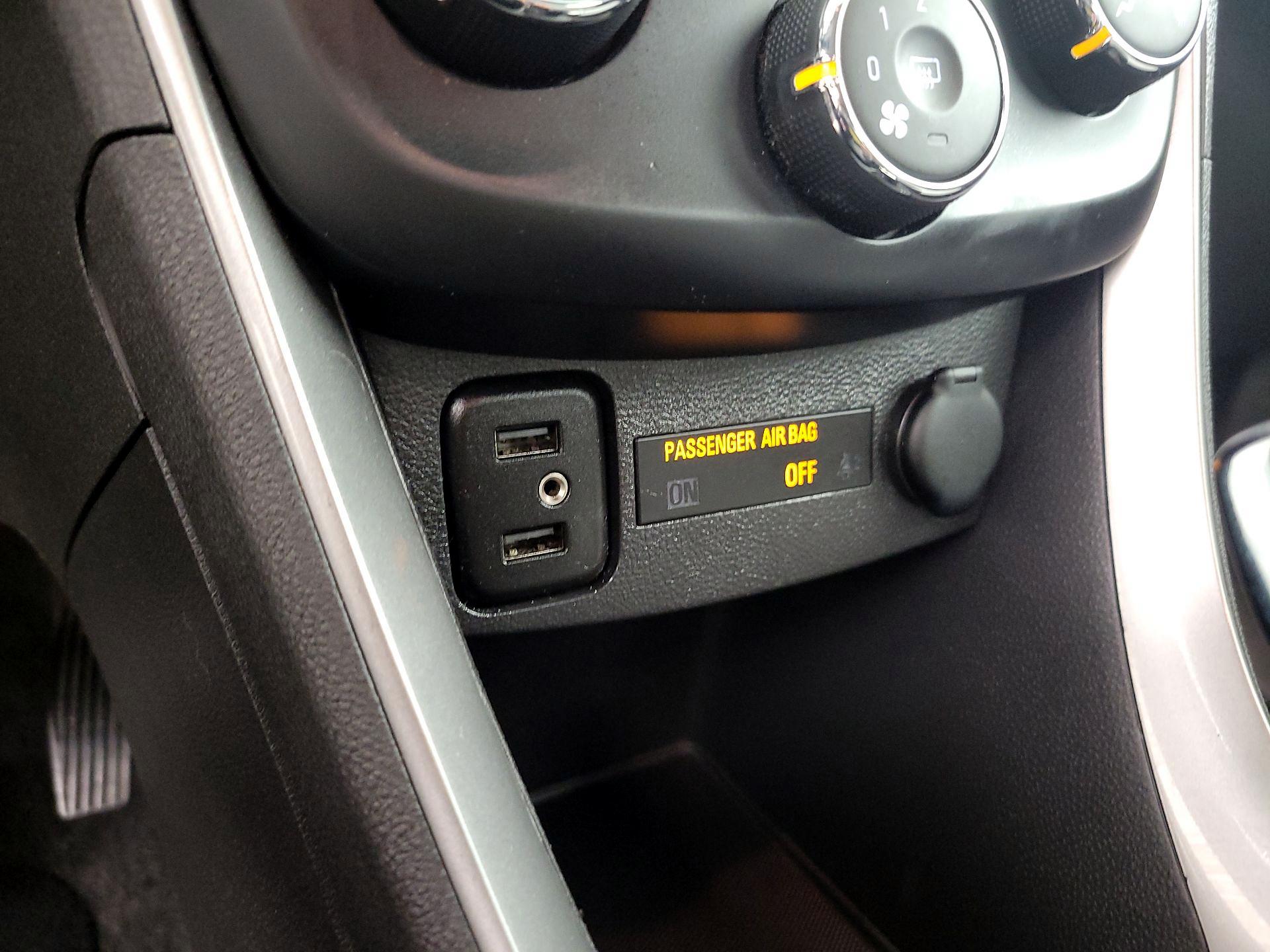 Thumbnail: 2020 Chevrolet Trax - 18