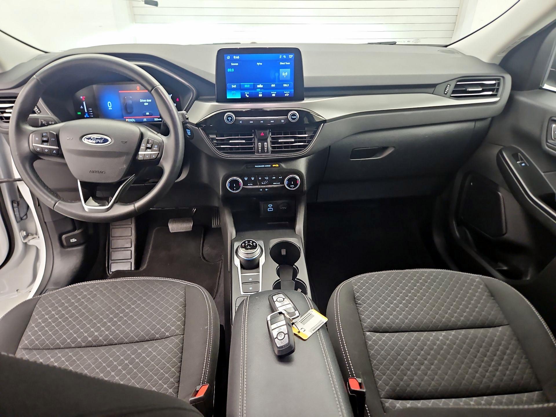 Thumbnail: 2023 Ford Escape - 9