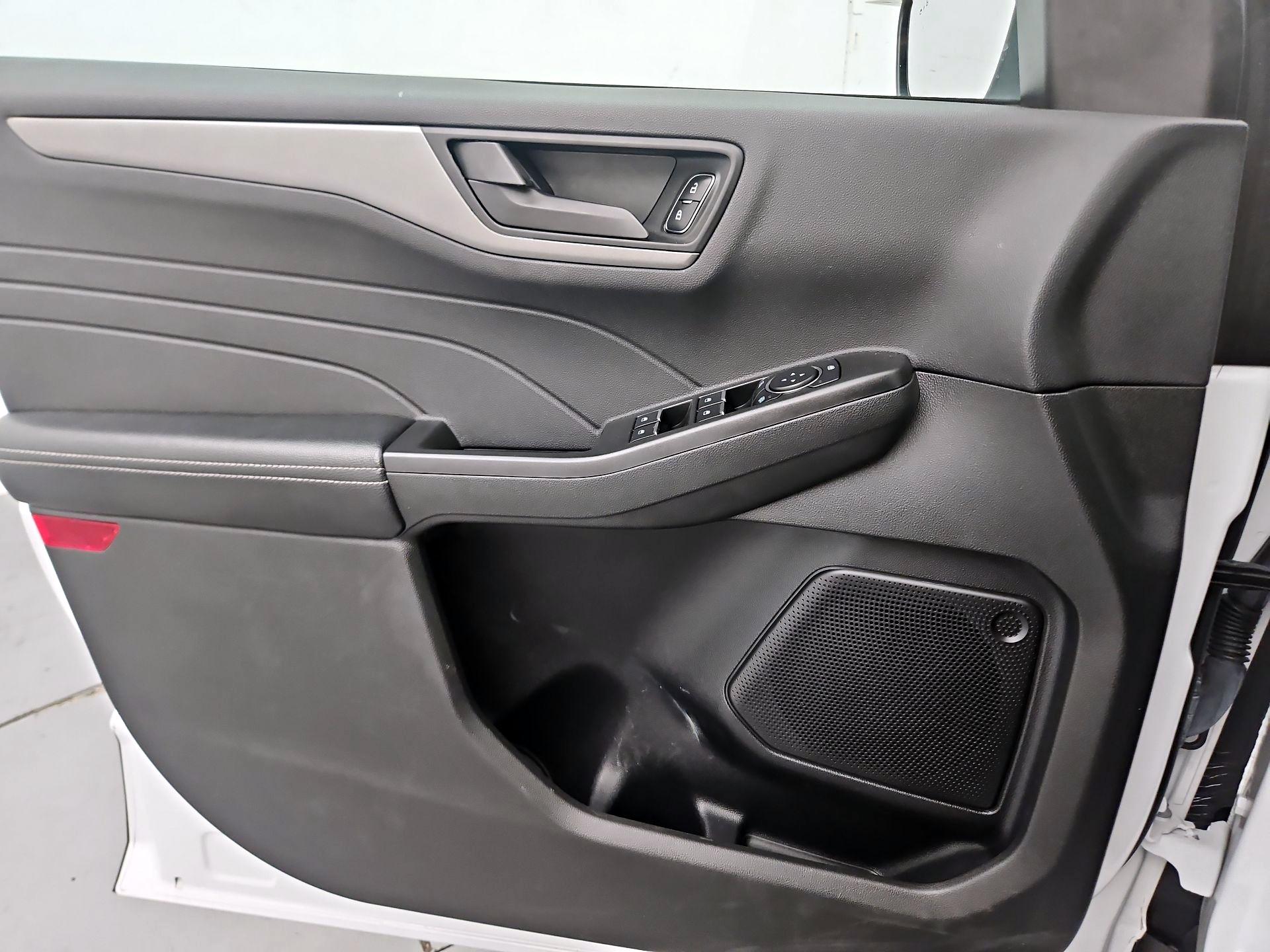 Thumbnail: 2023 Ford Escape - 12