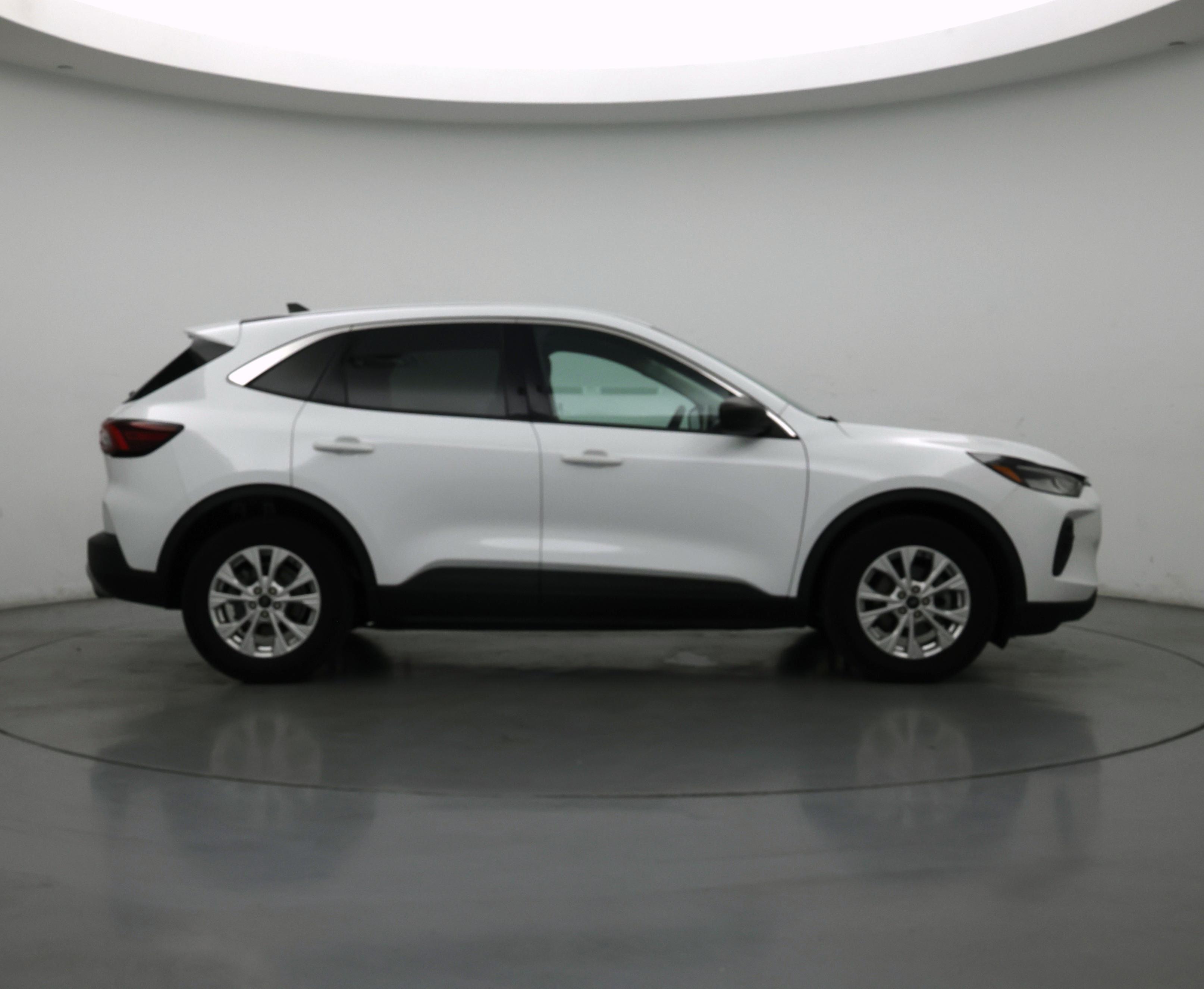 Thumbnail: 2023 Ford Escape - 7