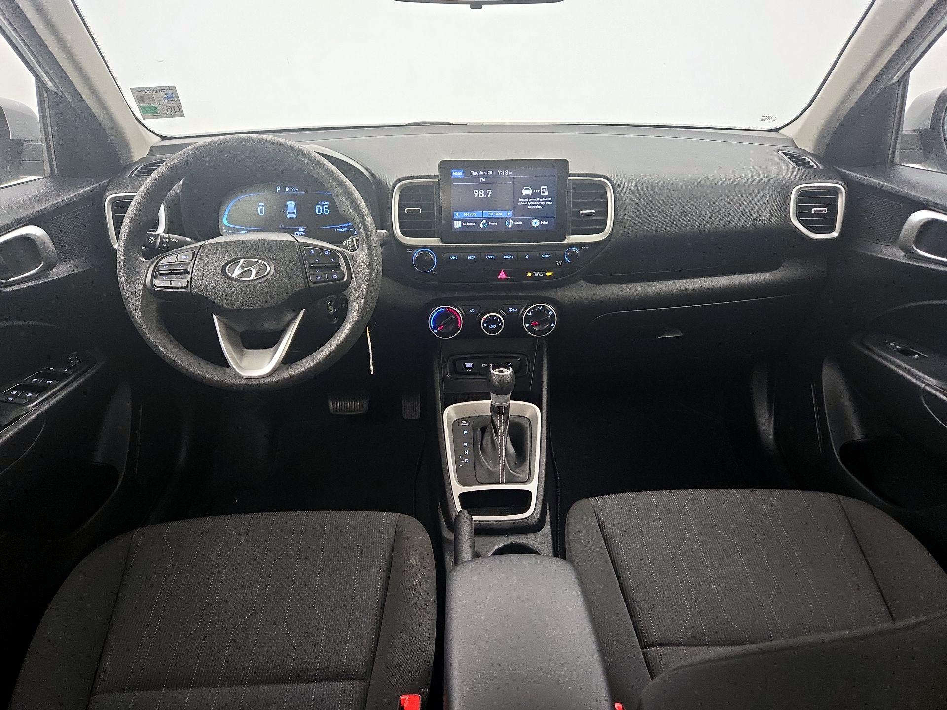 Thumbnail: 2023 Hyundai Venue - 9