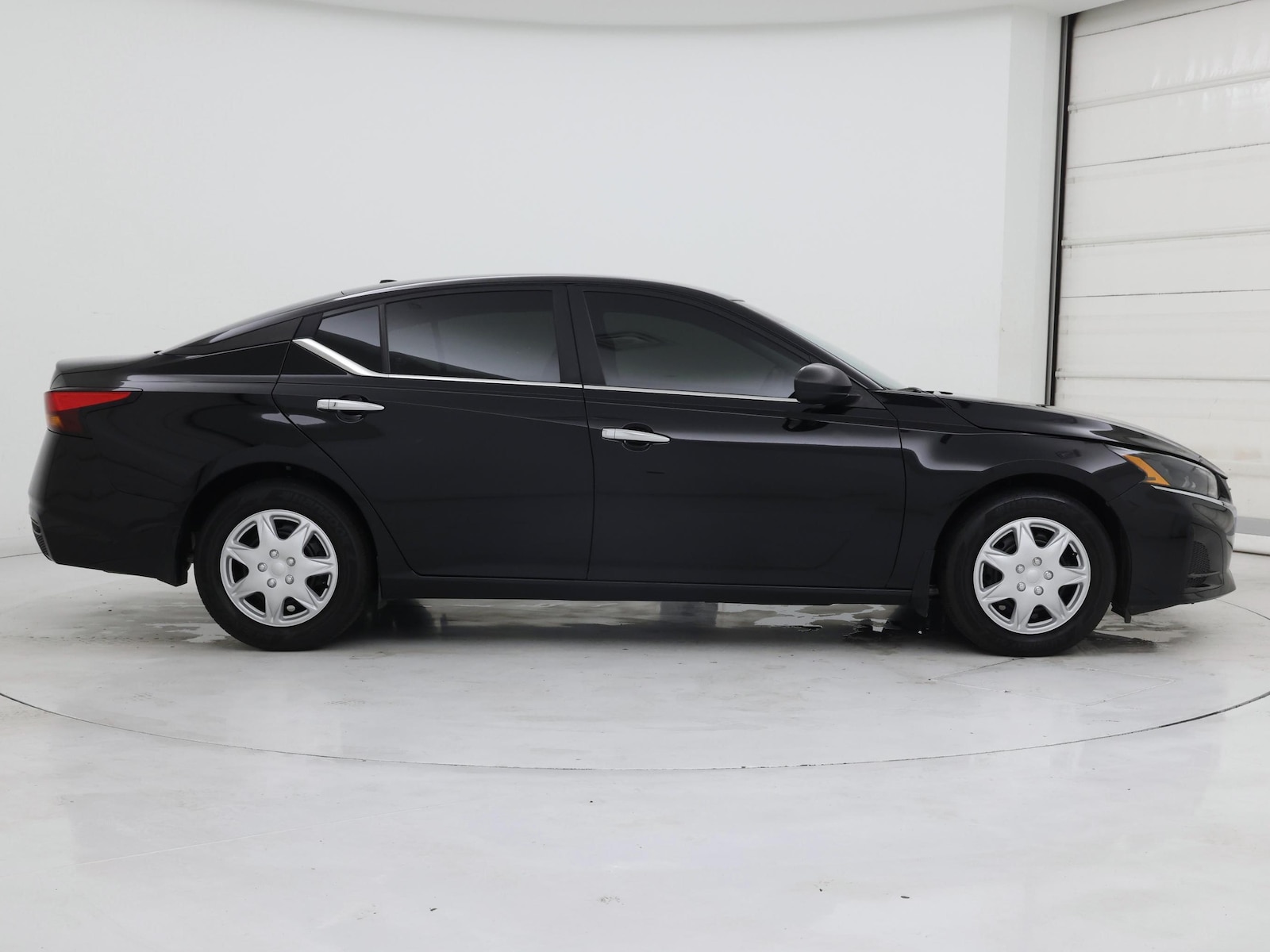 2025 Nissan Altima S - Photo 8