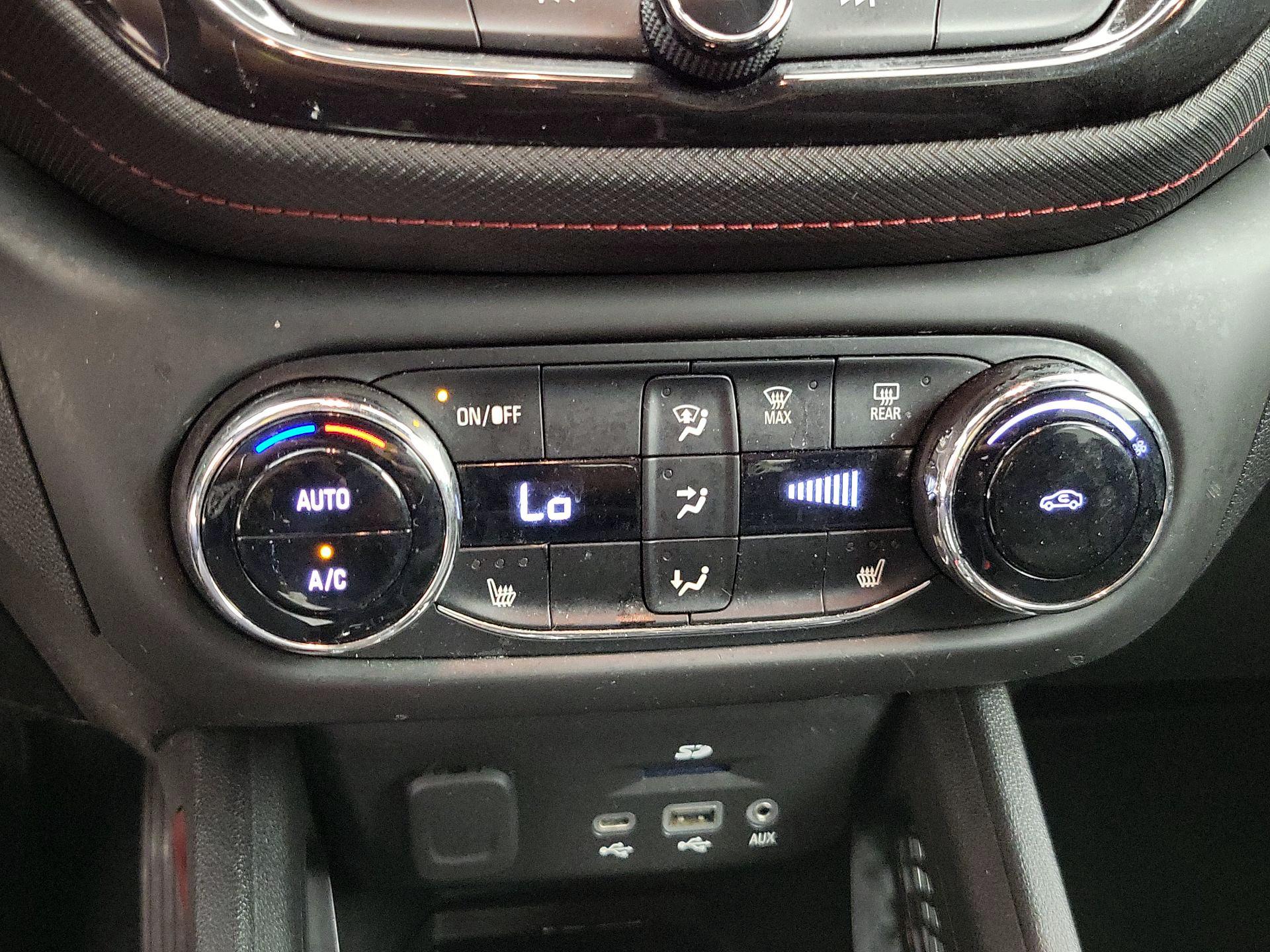 Thumbnail: 2021 Chevrolet TrailBlazer - 16