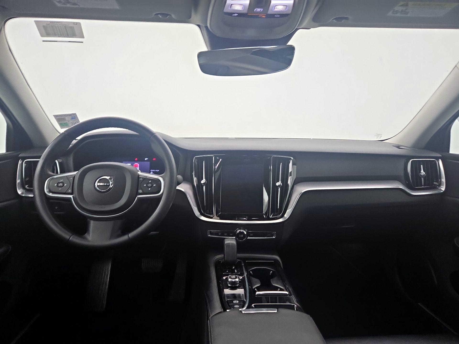Thumbnail: 2023 Volvo S60 - 9