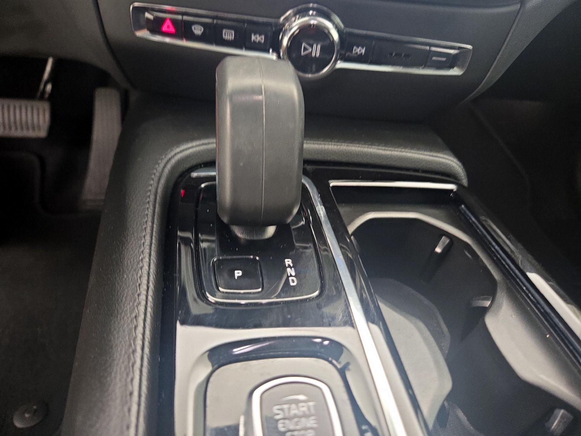 Thumbnail: 2023 Volvo S60 - 17