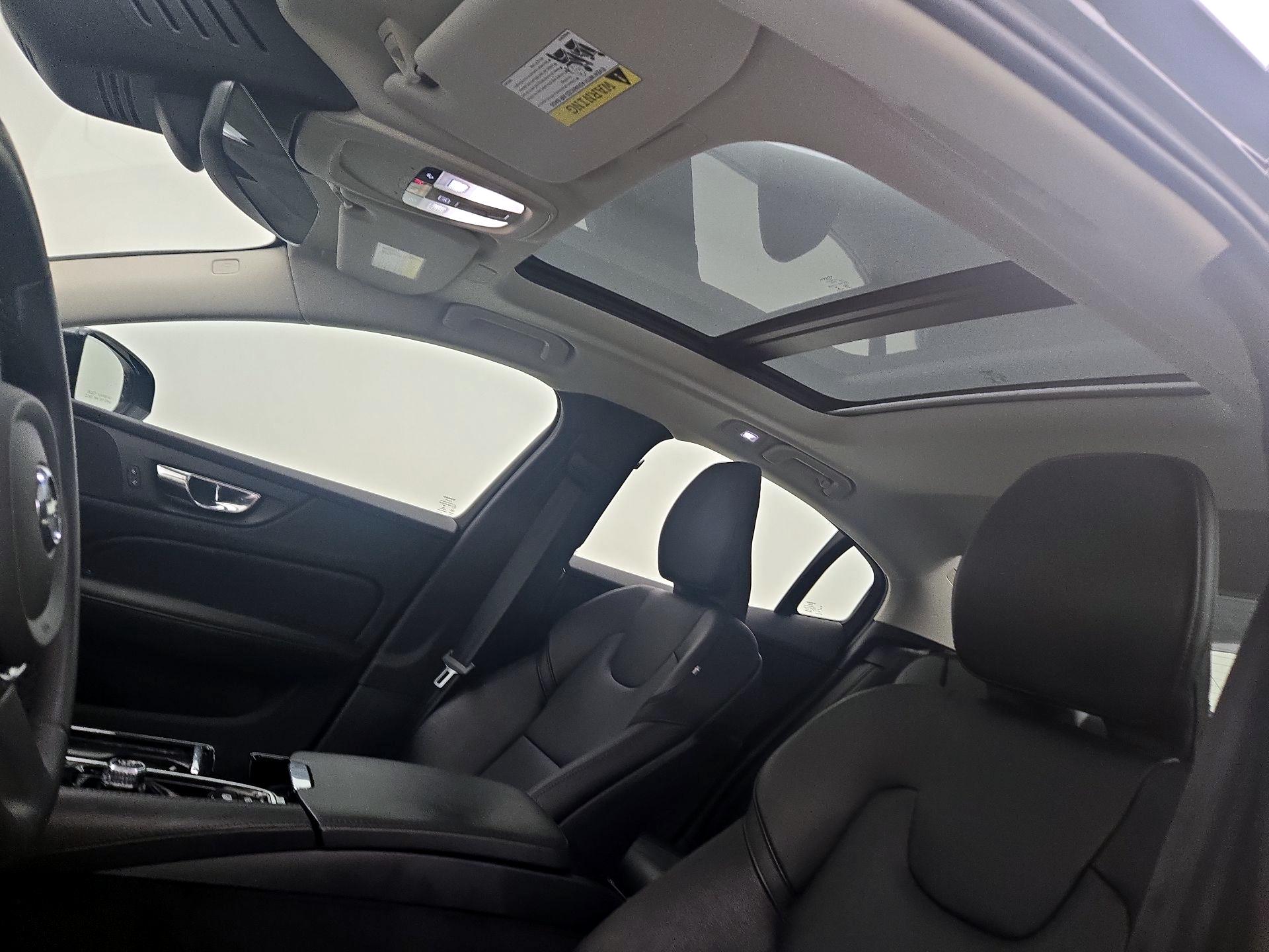 Thumbnail: 2023 Volvo S60 - 19