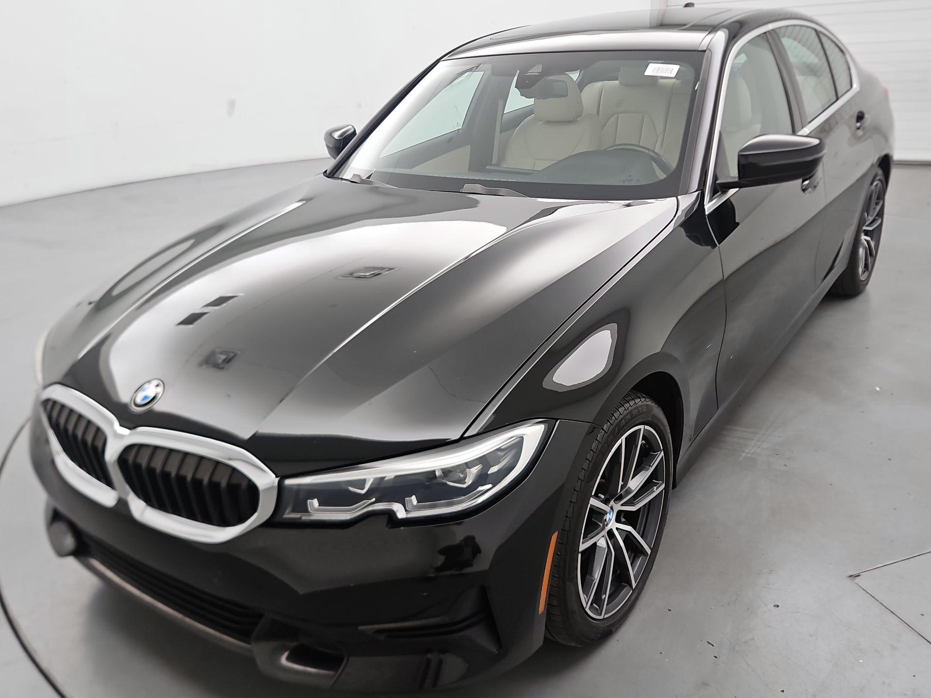 Thumbnail: 2021 BMW 3 Series - 3