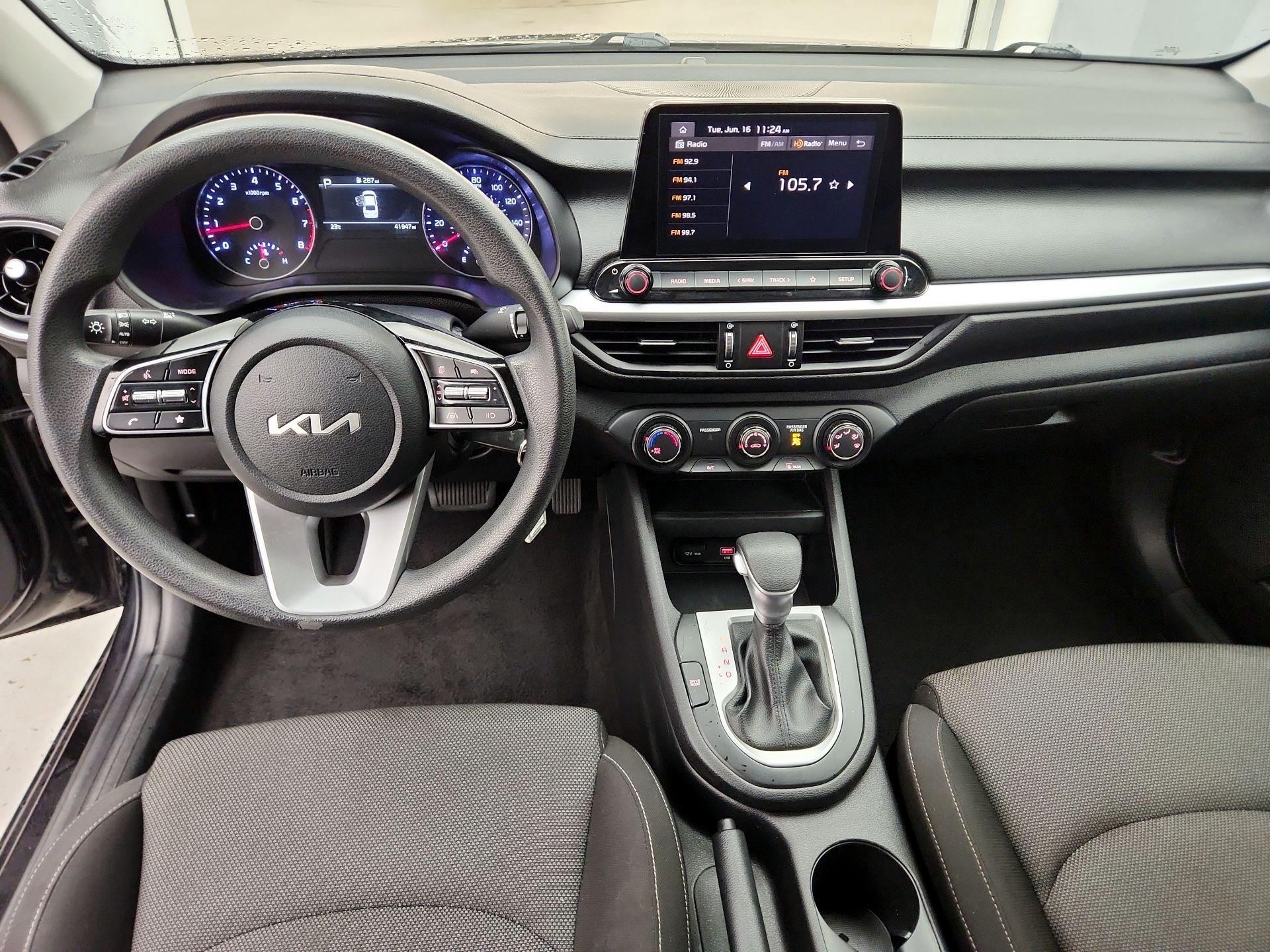 Thumbnail: 2024 Kia Forte - 9