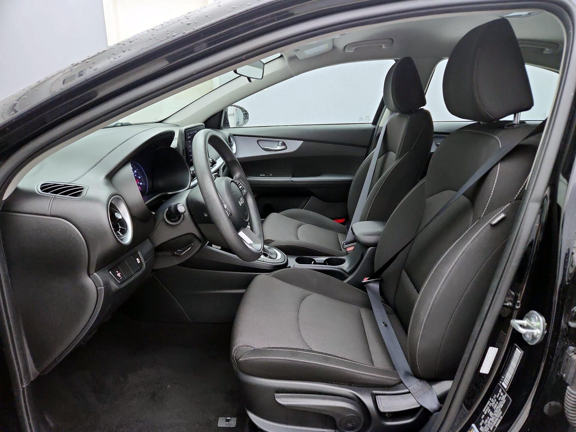 Thumbnail: 2024 Kia Forte - 11