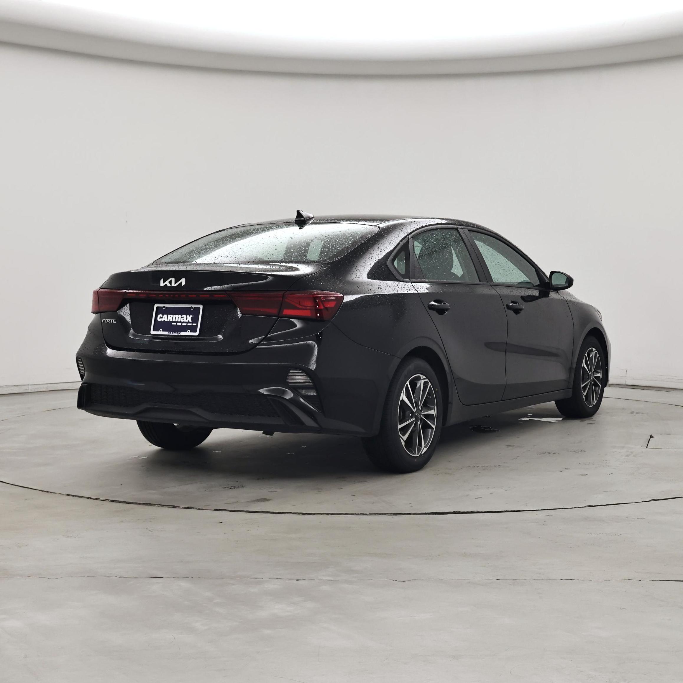 Thumbnail: 2024 Kia Forte - 8