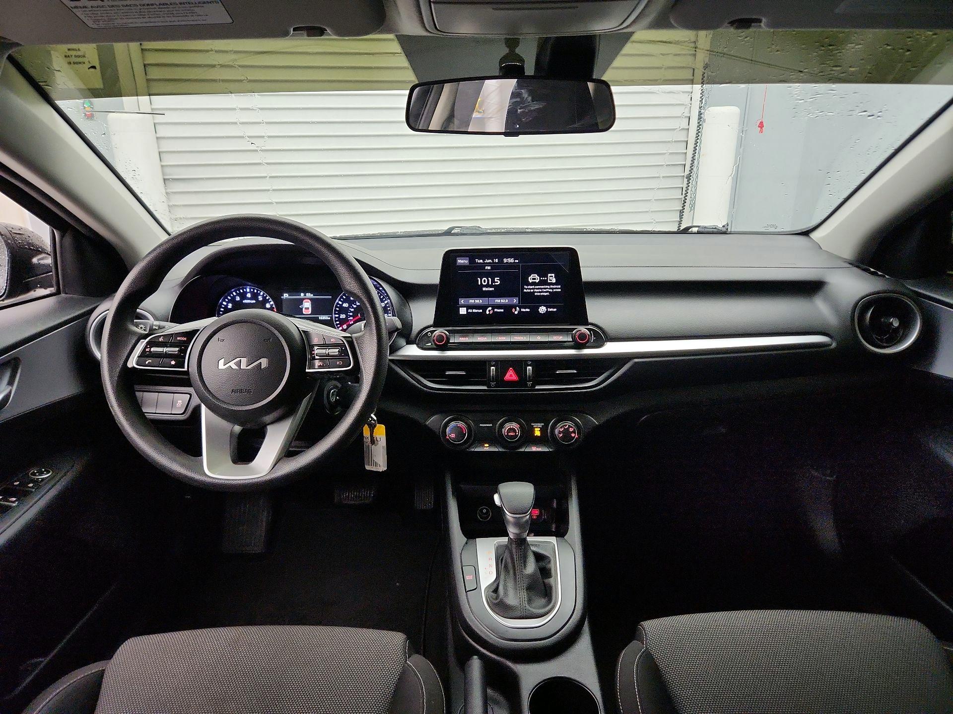 Thumbnail: 2024 Kia Forte - 9