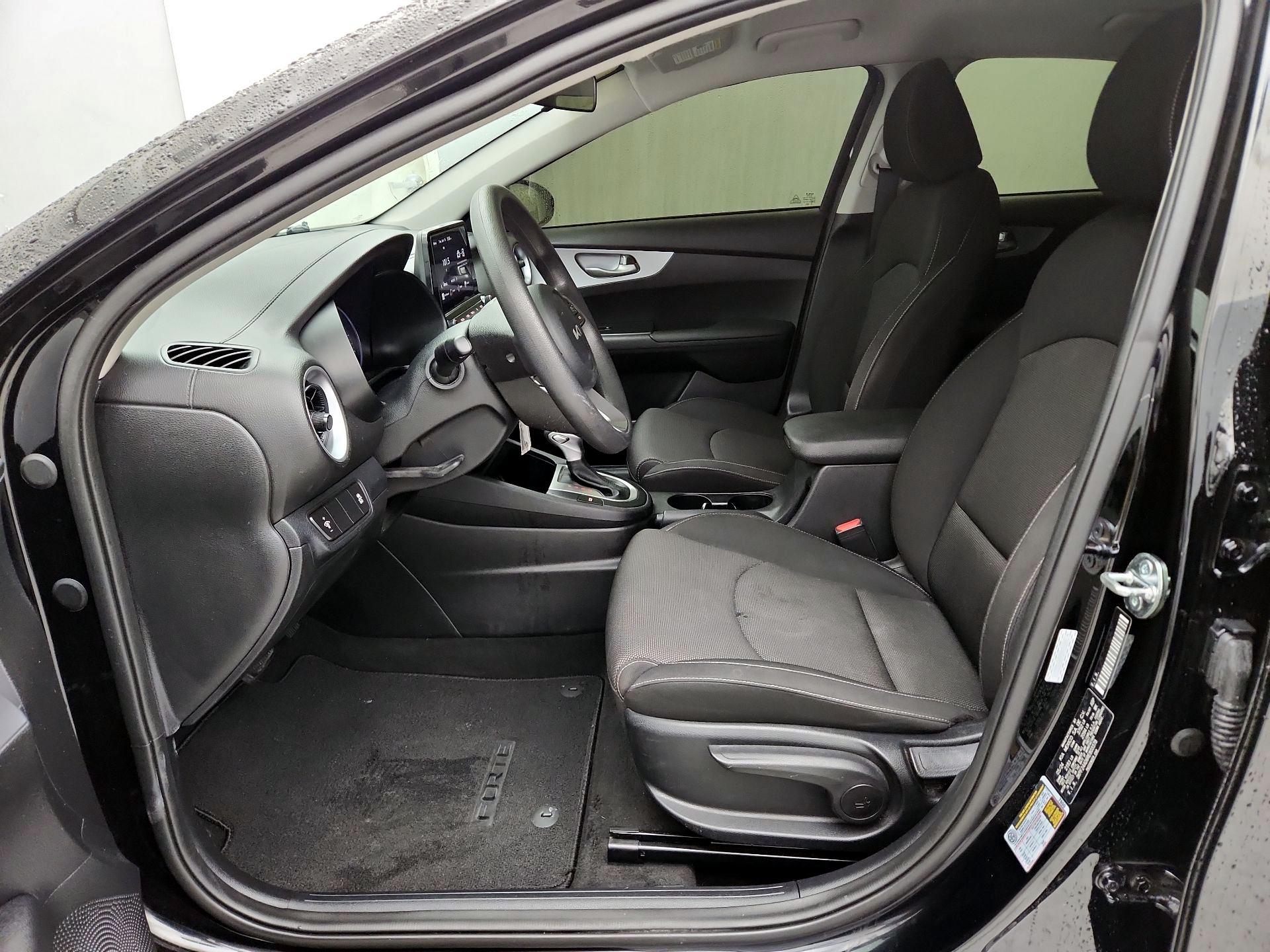 Thumbnail: 2024 Kia Forte - 11