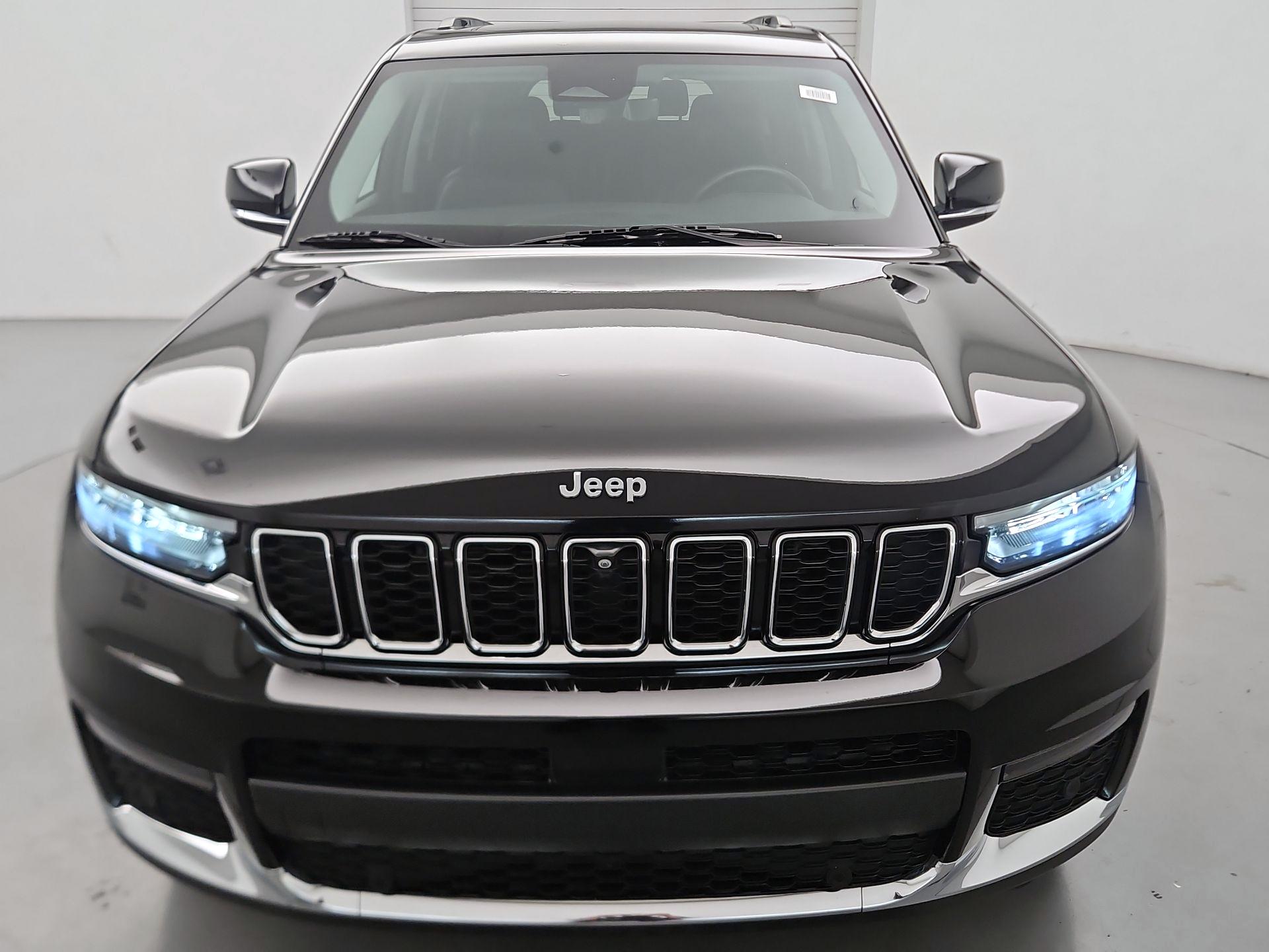 Thumbnail: 2023 Jeep Grand Cherokee L - 2