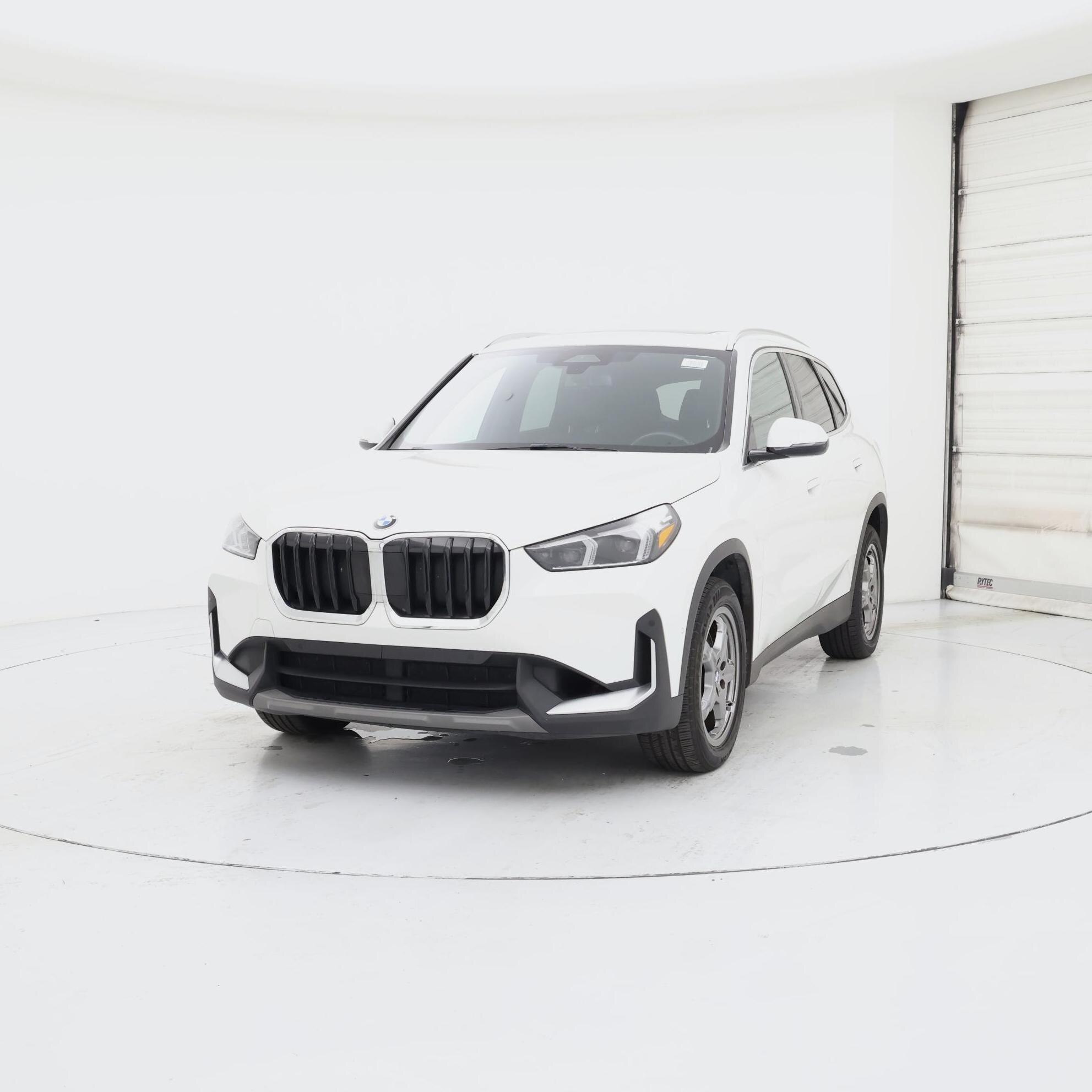 Thumbnail: 2023 BMW X1 - 4